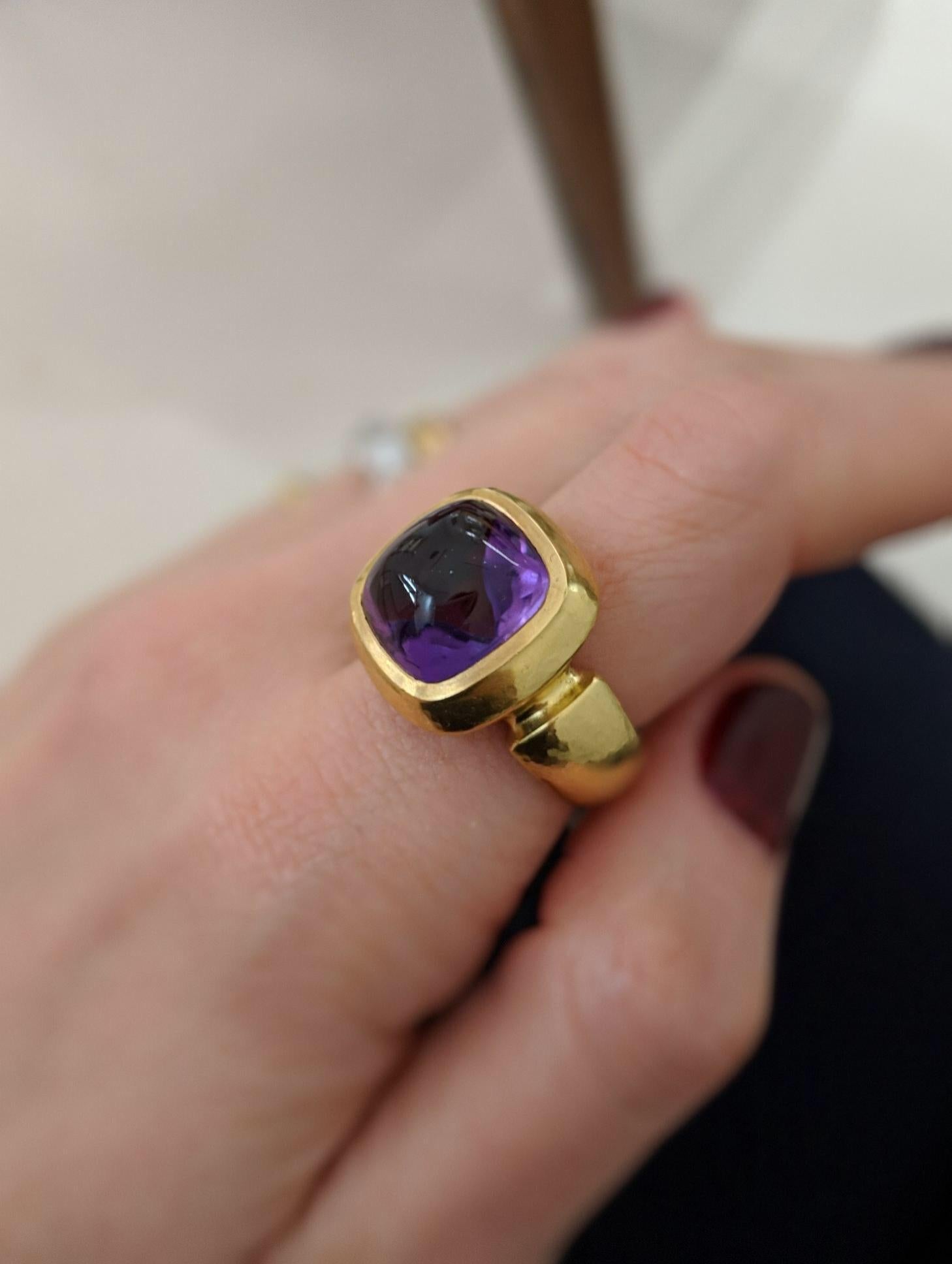 De Vroomen 18 Karat Yellow Gold and 10.10 Carat Amethyst Ring For Sale 1