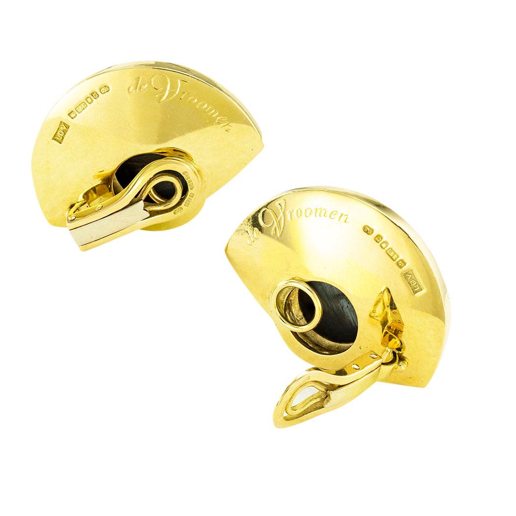 Cabochon De Vroomen Enamel Hematite Yellow Gold Clip-on Earrings