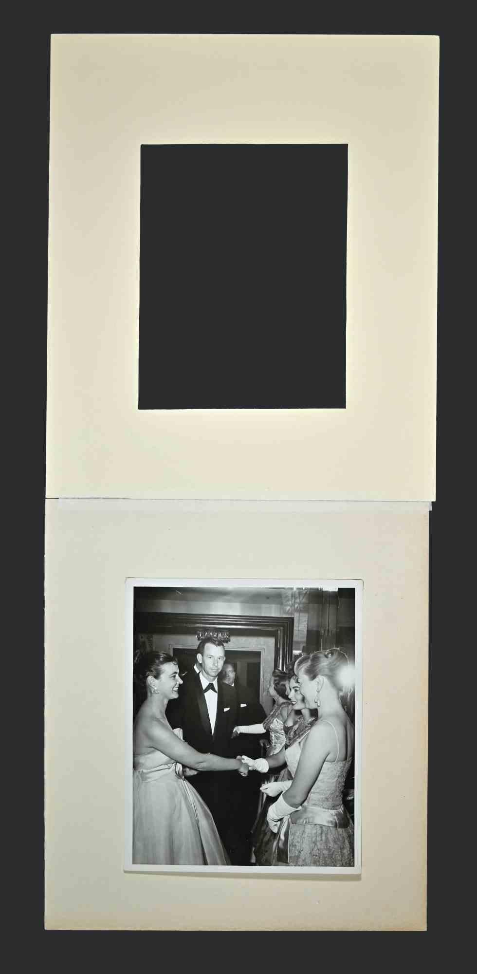 Caruso - Original b/w Photograph - 1940 - Contemporary Print by De Wan Studios