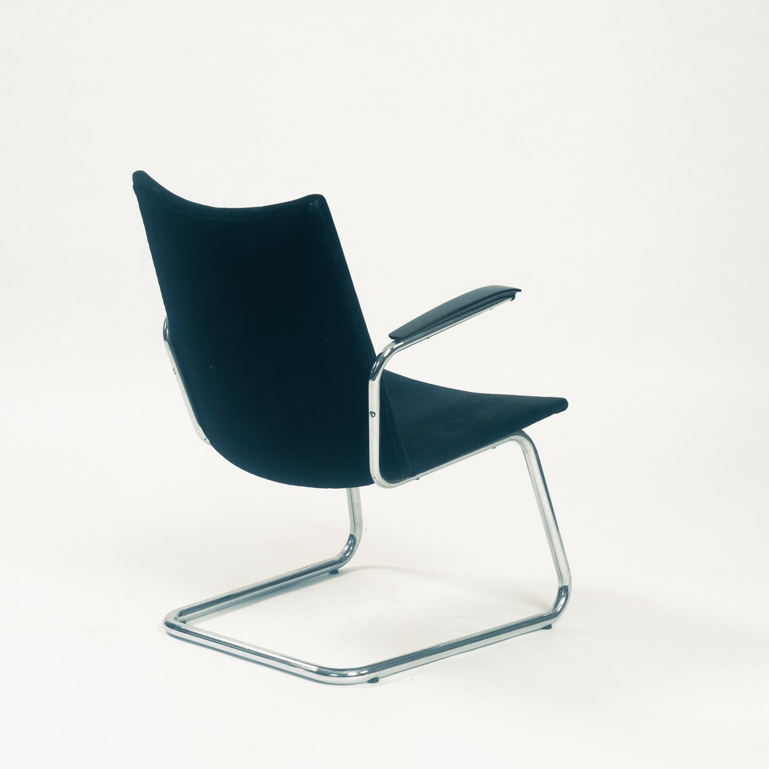 Mid-20th Century De Wit 4014 tubular steel Dutch lounge chair, The Netherlands 1950s For Sale