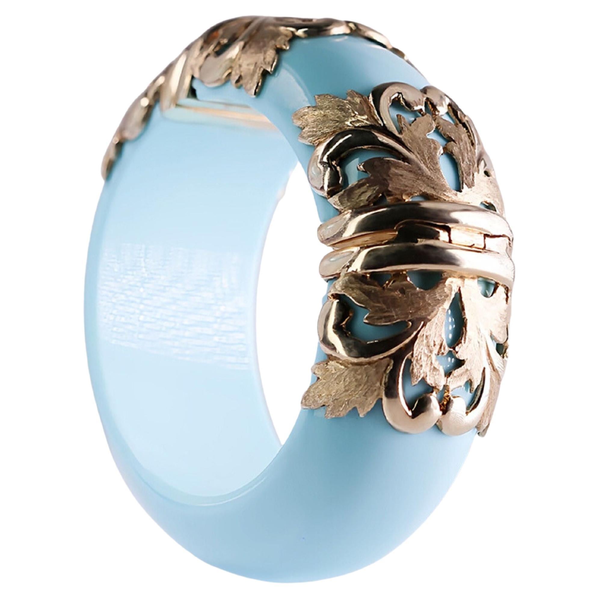 “Dea Collection”: Handcrafted Plexiglass Bracelet with Gold Plated Silver Leaves For Sale