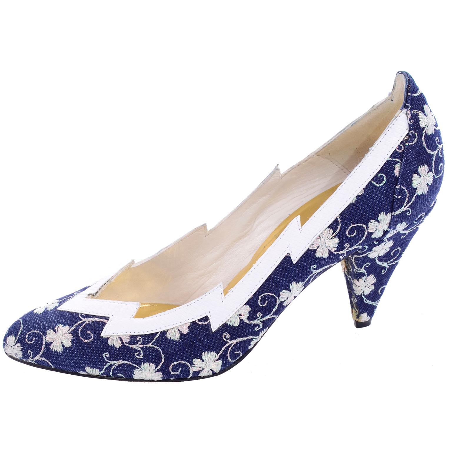 Beige Deadstock Carlo Fiori Navy Blue & White Embroidered Shoes Unworn Size 7B