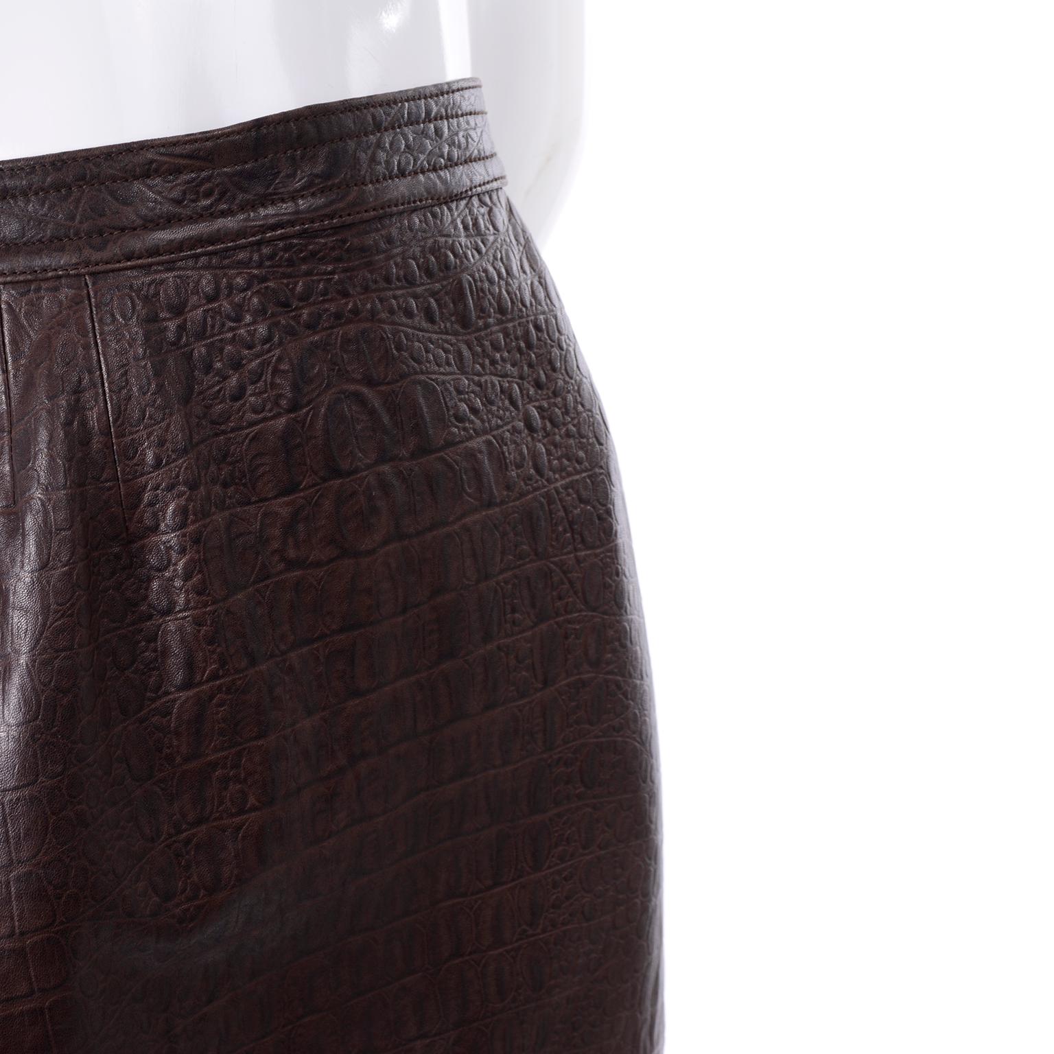 Deadstock Vintage New Valentino Alligator Print Embossed Leather Pencil Skirt For Sale 2