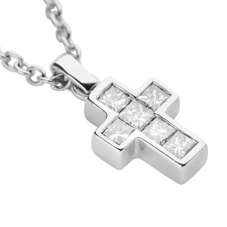 Princess Cut Deakin & Francis 18 Karat White Gold Diamond Cross Pendant and Chain For Sale