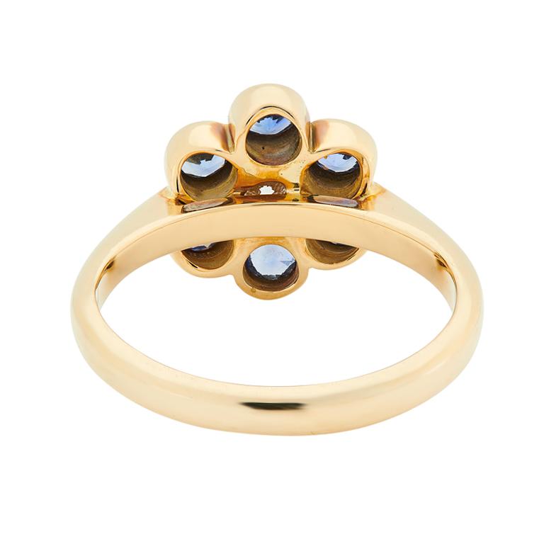 DEAKIN & FRANCIS, Piccadilly Arcade, London

This beautiful 18ct yellow gold cluster ring features 6 stunning round blue sapphire gemstones and a dazzling central brilliant-cut diamond. Whether it is a treat for a loved one or something special for