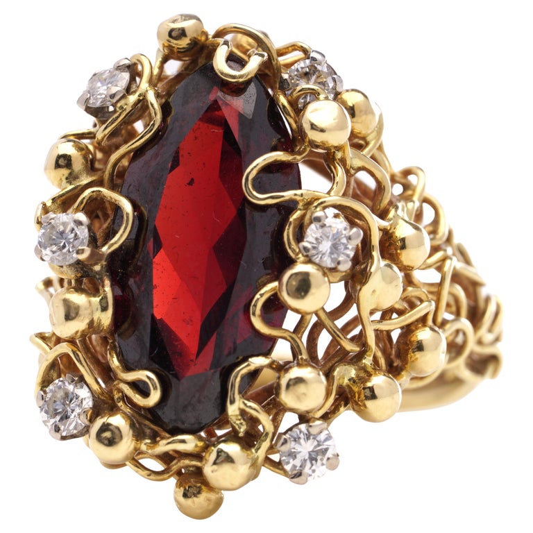 Bague En Or Jaune 18K Avec Rubis Et Zircon - Taille 52/53 - Occasion En Parfait état - Modèle Navette
