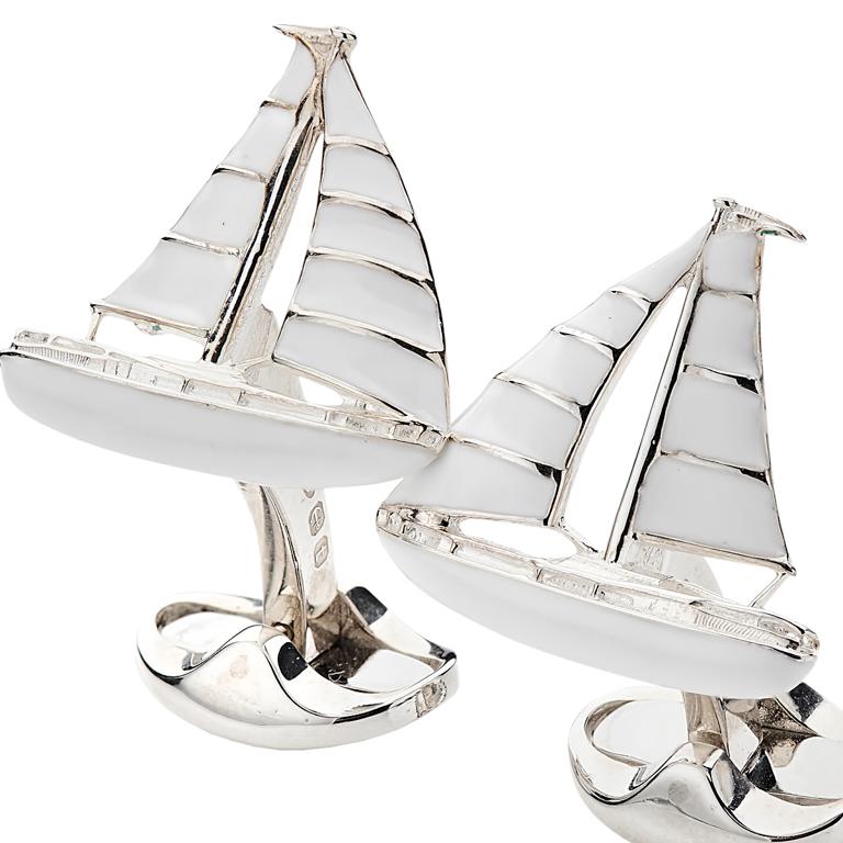 DEAKIN & FRANCIS, Piccadilly Arcade, London

Set sail with these limited edition, 1st Dibs exclusive sterling silver yacht cufflinks. Hand enamelled all in white for that mordern look. With a full set of Deakin & Francis hallmarks for authenticity,