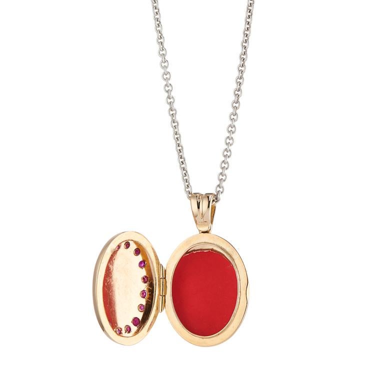 DEAKIN & FRANCIS, Piccadilly Arcade, London

This stunning 9ct gold locket features a ruby set border. The perfect gift for anyone with ruby as their birthstone. Lockets make the best family heirlooms and are designed to be treasured forever and