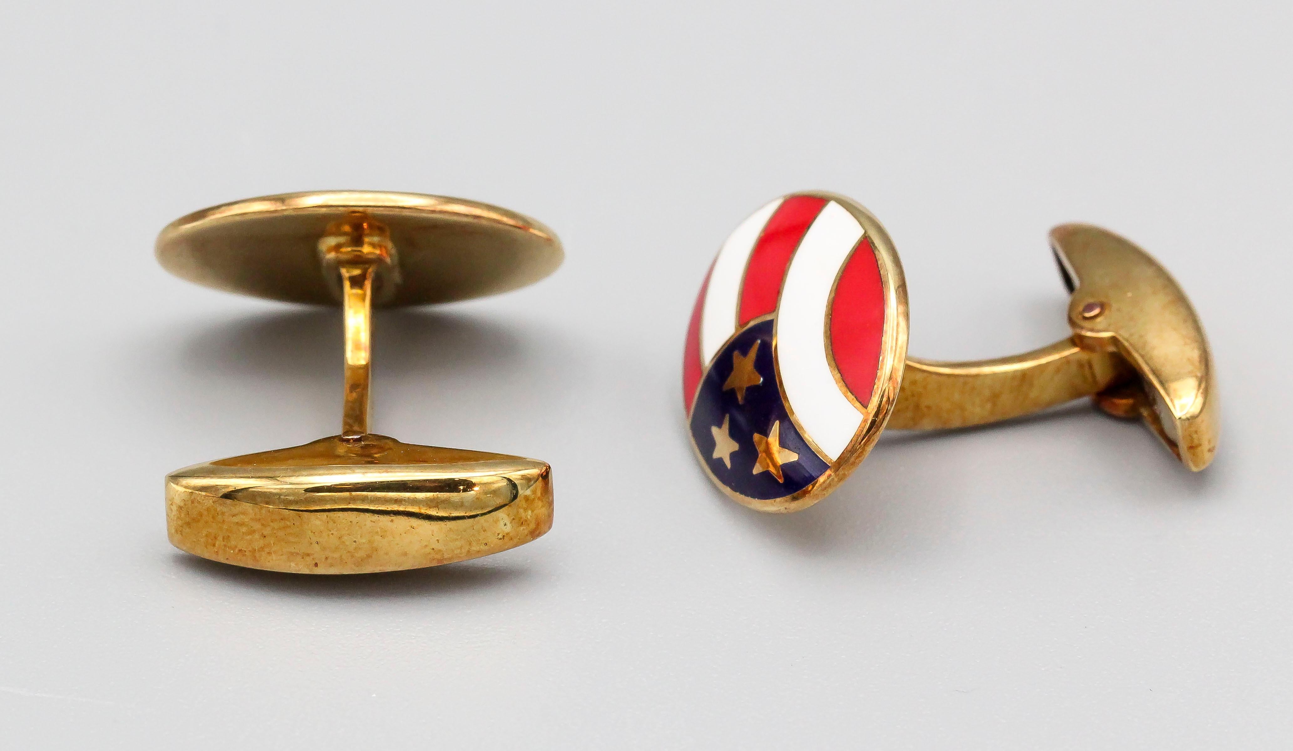 Deakin & Francis Enamel and 18 Karat Yellow Gold Stars and Stripes Cufflinks In Excellent Condition In New York, NY