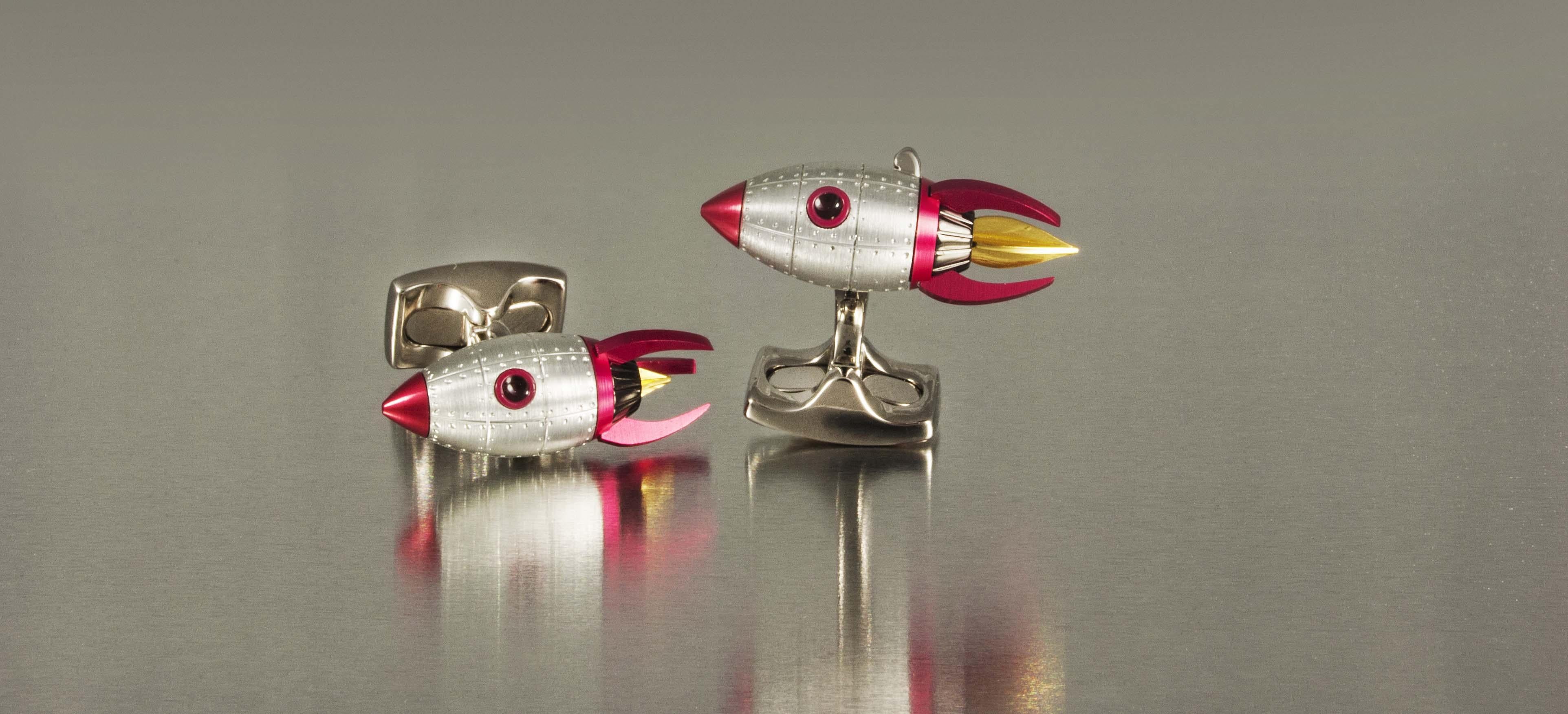 Prepare for blast off! 10, 9, 8, 7, 6, 5, 4, 3, 2, 1, 0....These pocket rockets are great accessories for space fanatics!
With a shiny metal exterior and red detailing these rocket cufflinks are certainly a conversation starter but they don't stop