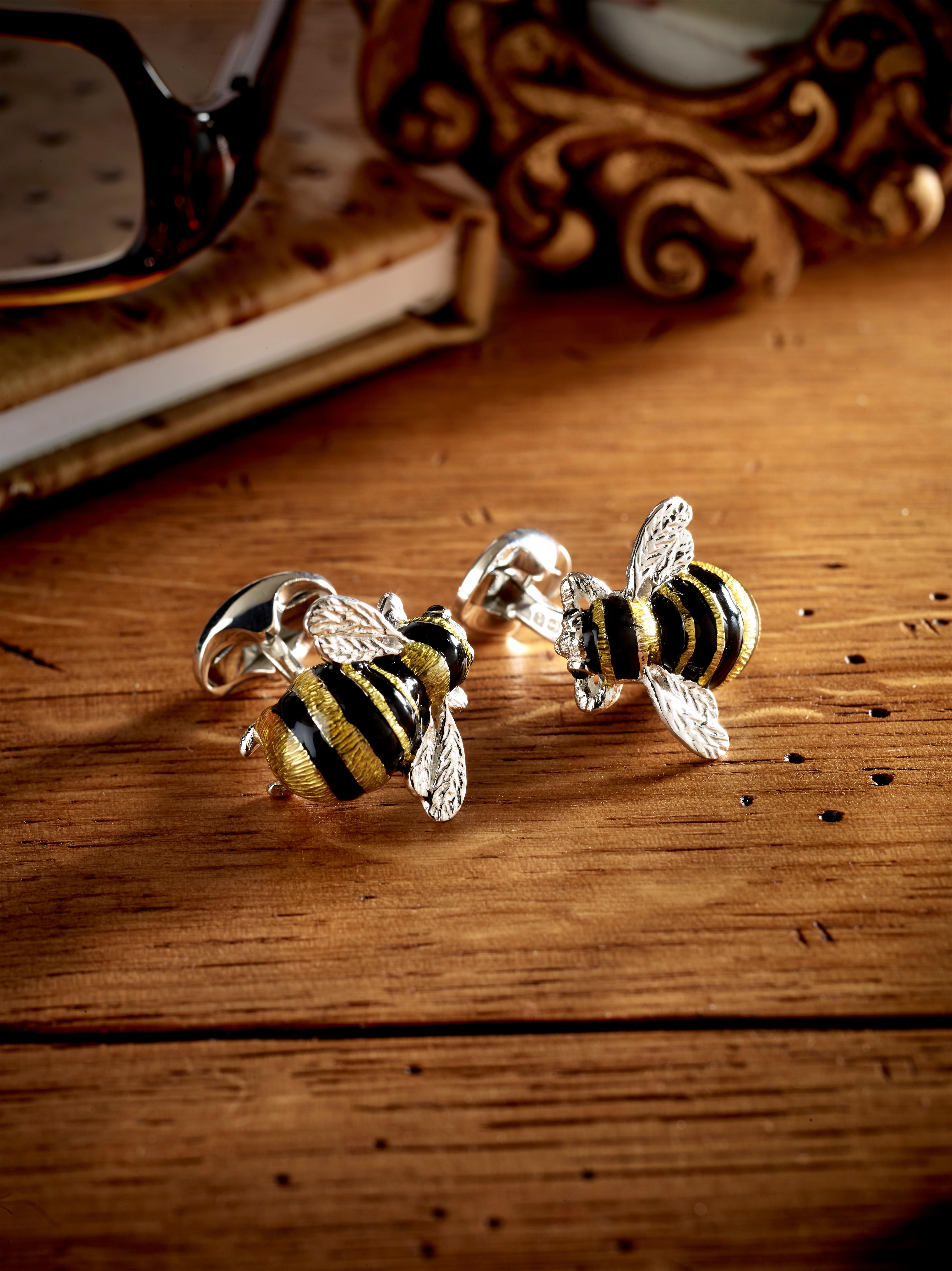 DEAKIN & FRANCIS, Piccadilly Arcade, London.

A familiar feature of the English countryside garden, the bumble bee’s bright colours were the inspiration behind this fantastic set of cufflinks.
The vibrant black and yellow enamel detail combined with