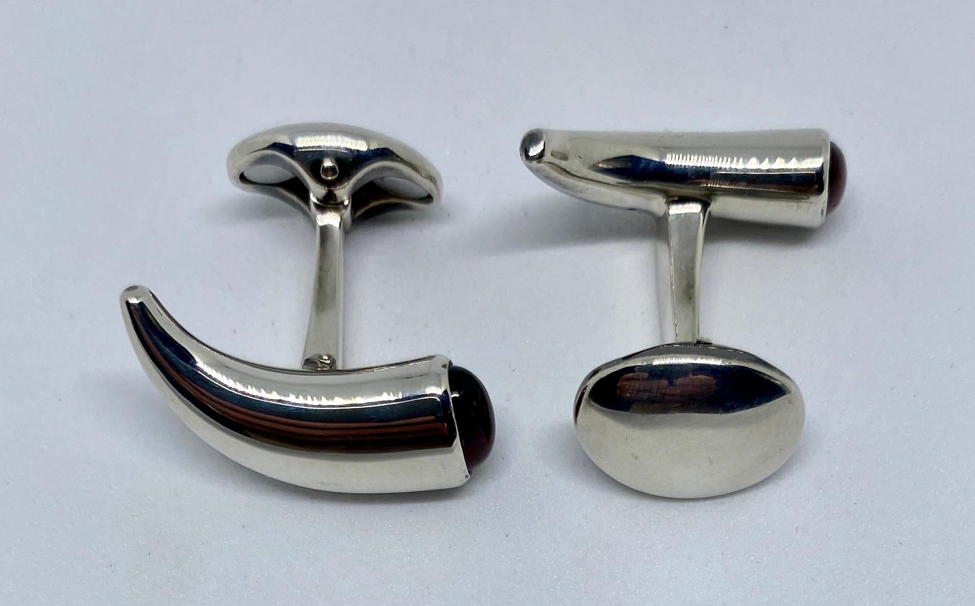 Cabochon Deakin & Francis Sterling Silver Horn Shaped Cufflinks with Red Garnets For Sale