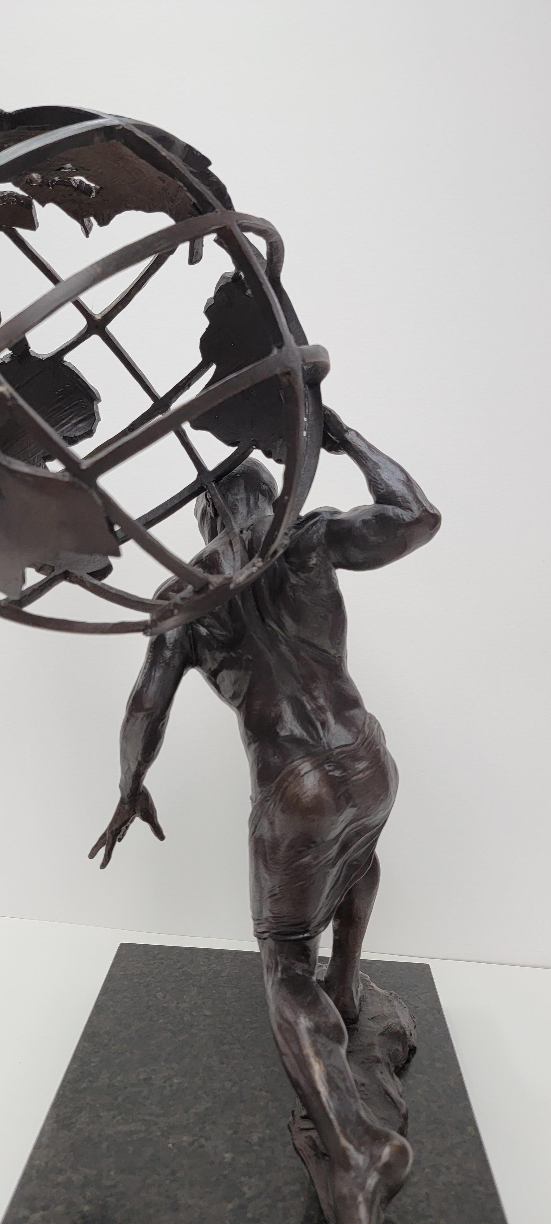 Dean Kugler
Atlas Shrugged, 2024
bronce, ed. 9/12
22h x 14.50w x 16d pulg.
55,88h x 36,83w x 40,64d cm
ed. 9/12
DK0046

Dean Kugler es un experimentado artista interdisciplinar, pintor y escultor figurativo. Su obra en 3D se presenta principalmente