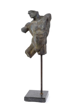 Relique en fer - Sculpture de nu masculin en bronze de style classique de Dean Kugler
