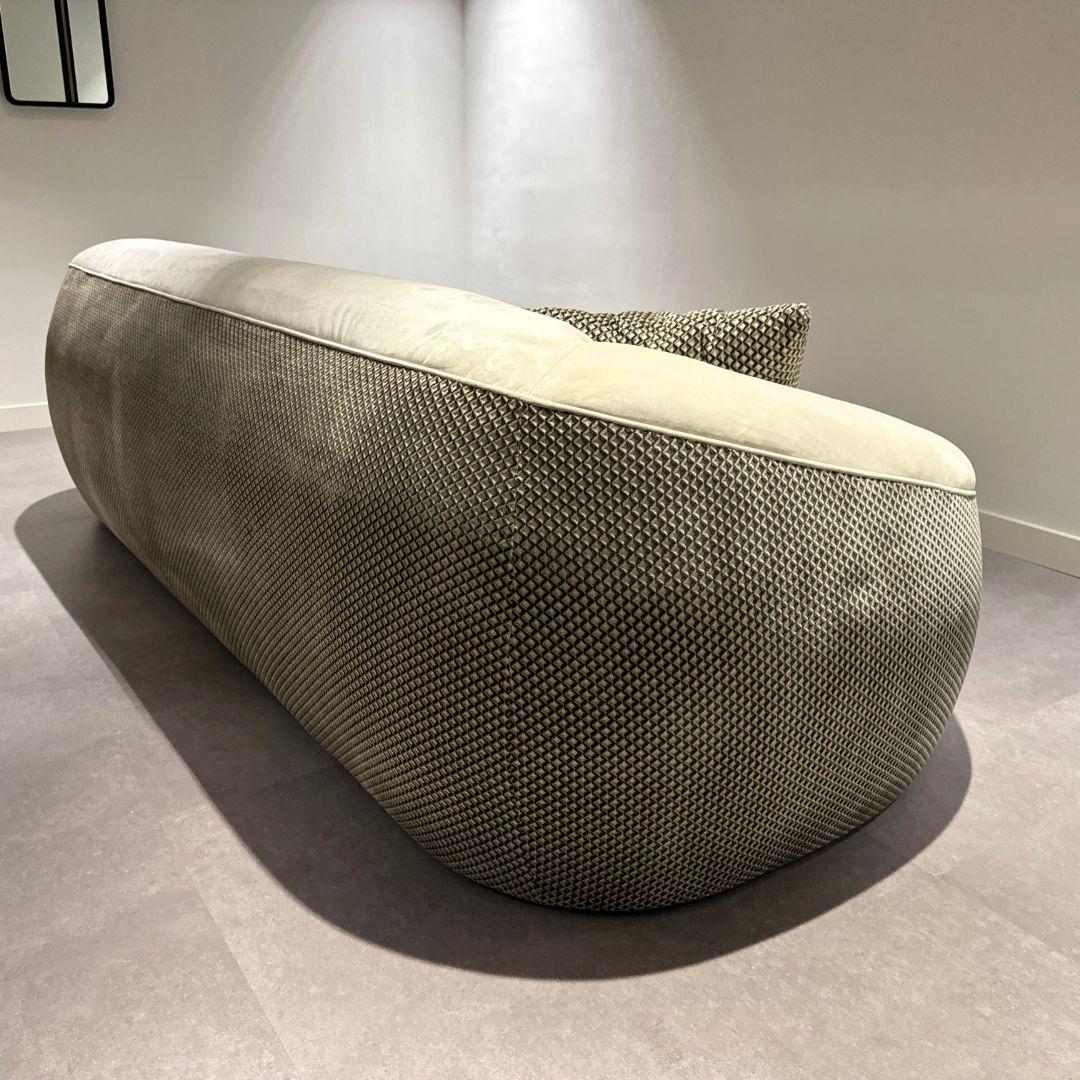 Portugais Canapé moderne Dean, disponible maintenant en vente