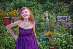 Donna in her Garden (40% OFF LIST PRICE)