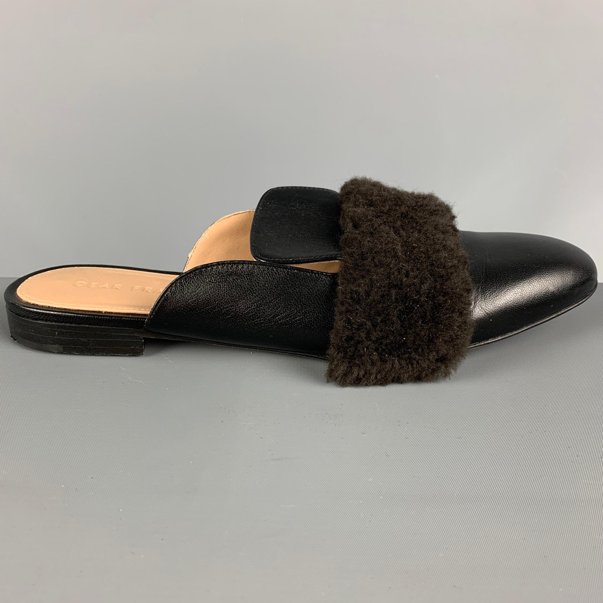 DEAR FRANCES flats comes in a black and brown leather featuring a mule style, round toe, shearling detail and a wooden sole. Made in Italy.

Very Good Pre-Owned Condition. Moderate Wear.
Marked: 38

Outsole:

10.5 in. x 3 in.
 

 

SKU: