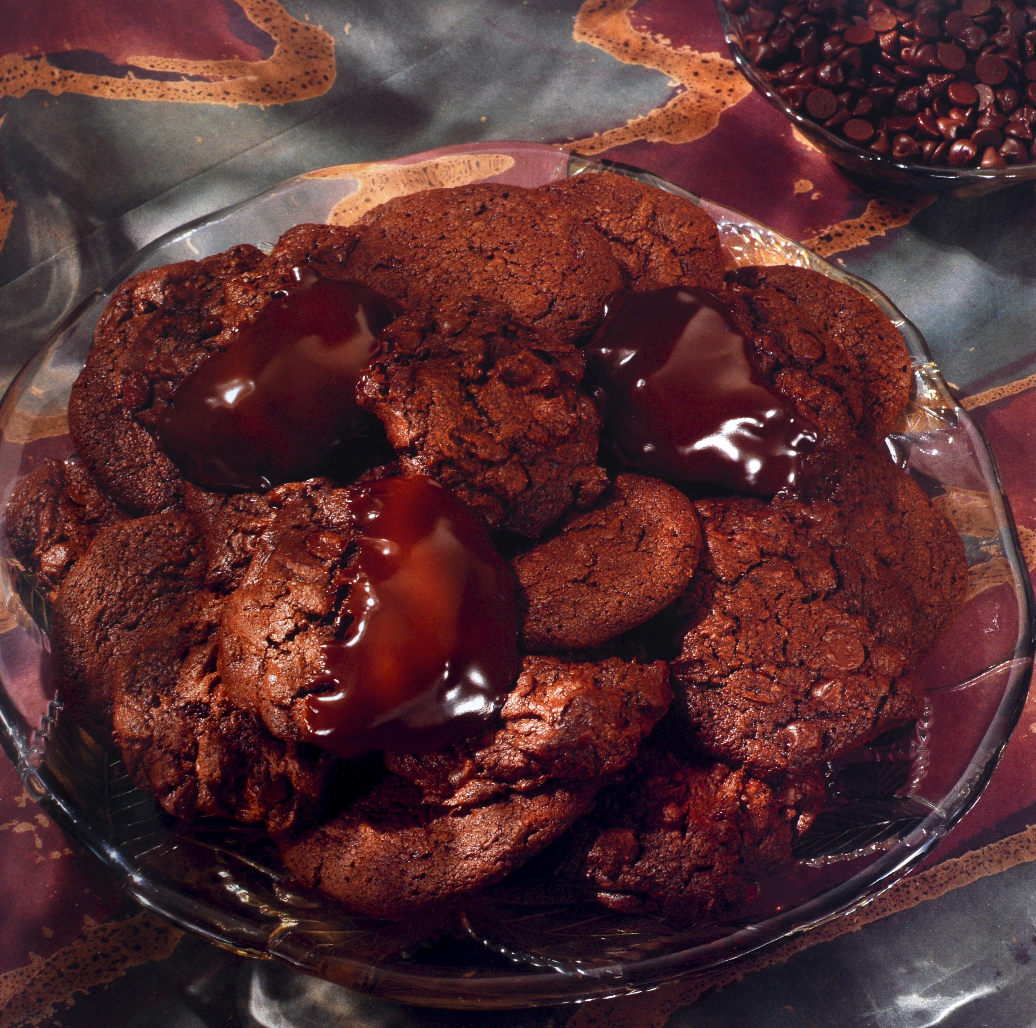 Death by Chocolate : The Last Word on a consuming Passion, signé, 1st Ed Excellent état - En vente à valatie, NY