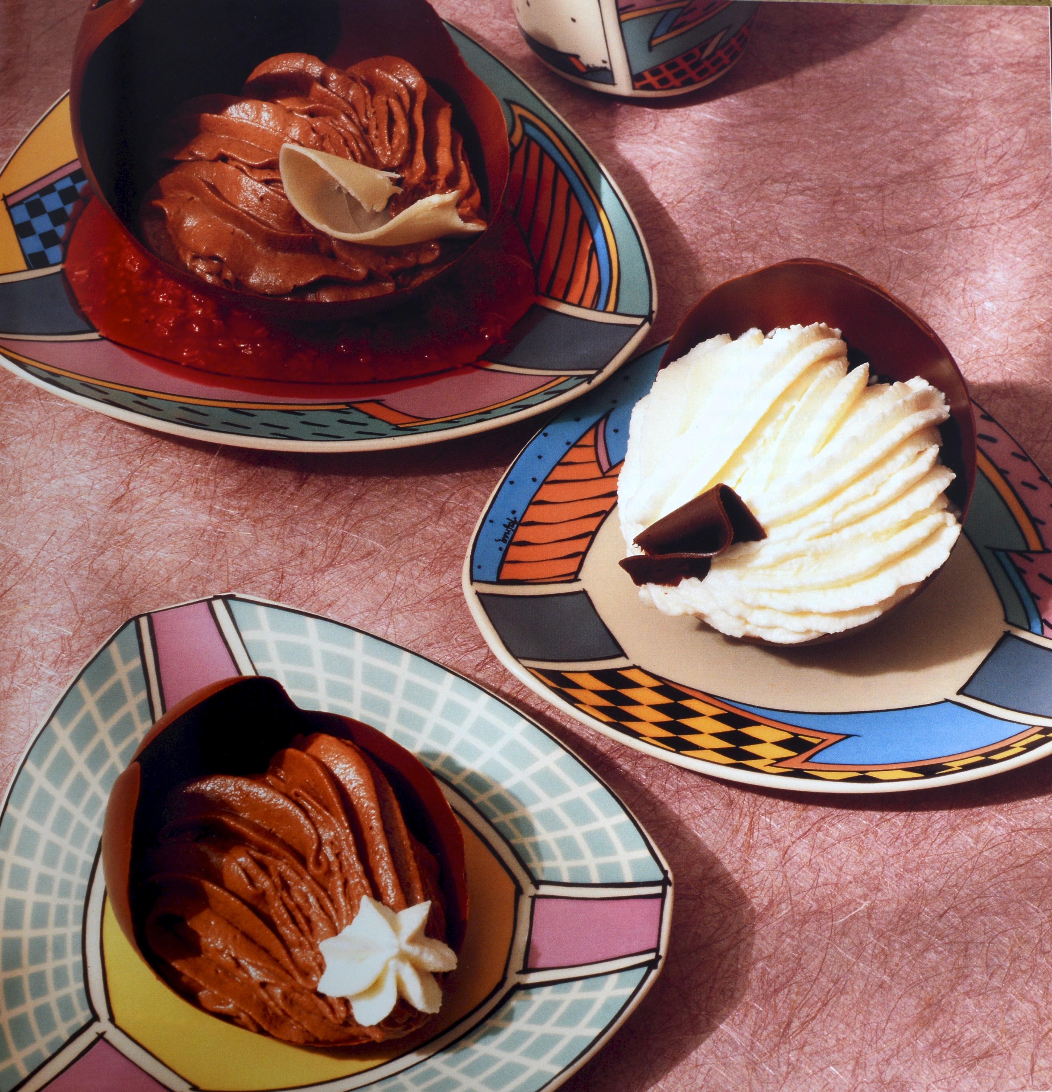 Fin du 20e siècle Death by Chocolate : The Last Word on a consuming Passion, signé, 1st Ed en vente