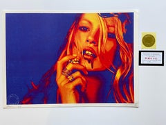 Death NYC - Joyas moradas de Kate Moss - 2016