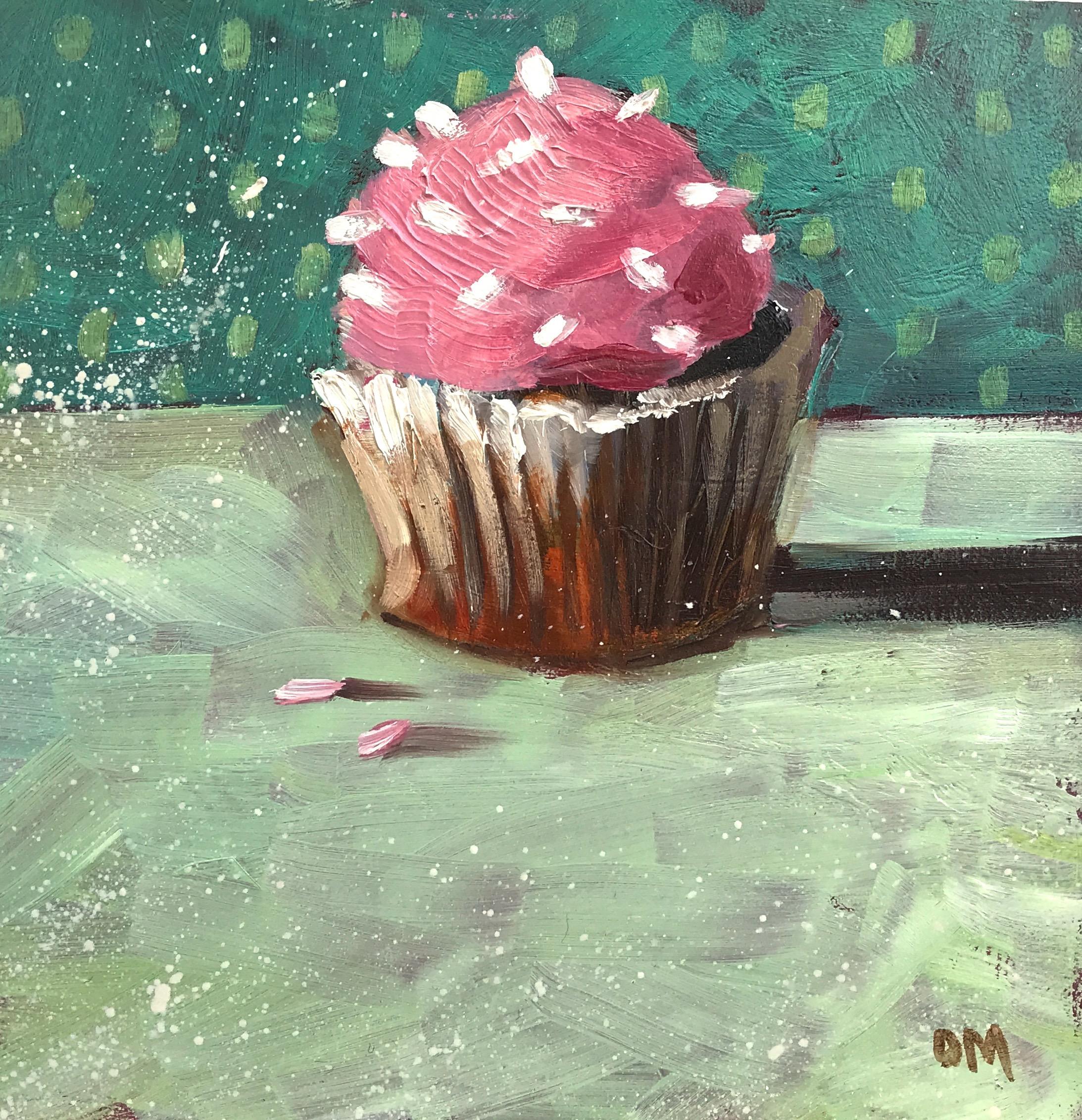 Still-Life Painting de Debbie Miller - "Para una amiga" Pequeño bodegón, magdalena, glaseado rosa, fondo verde y blanco