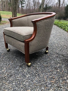Debonair Paar John Stuart Midcentury Glen Plaid und Mahagoni Club Chairs