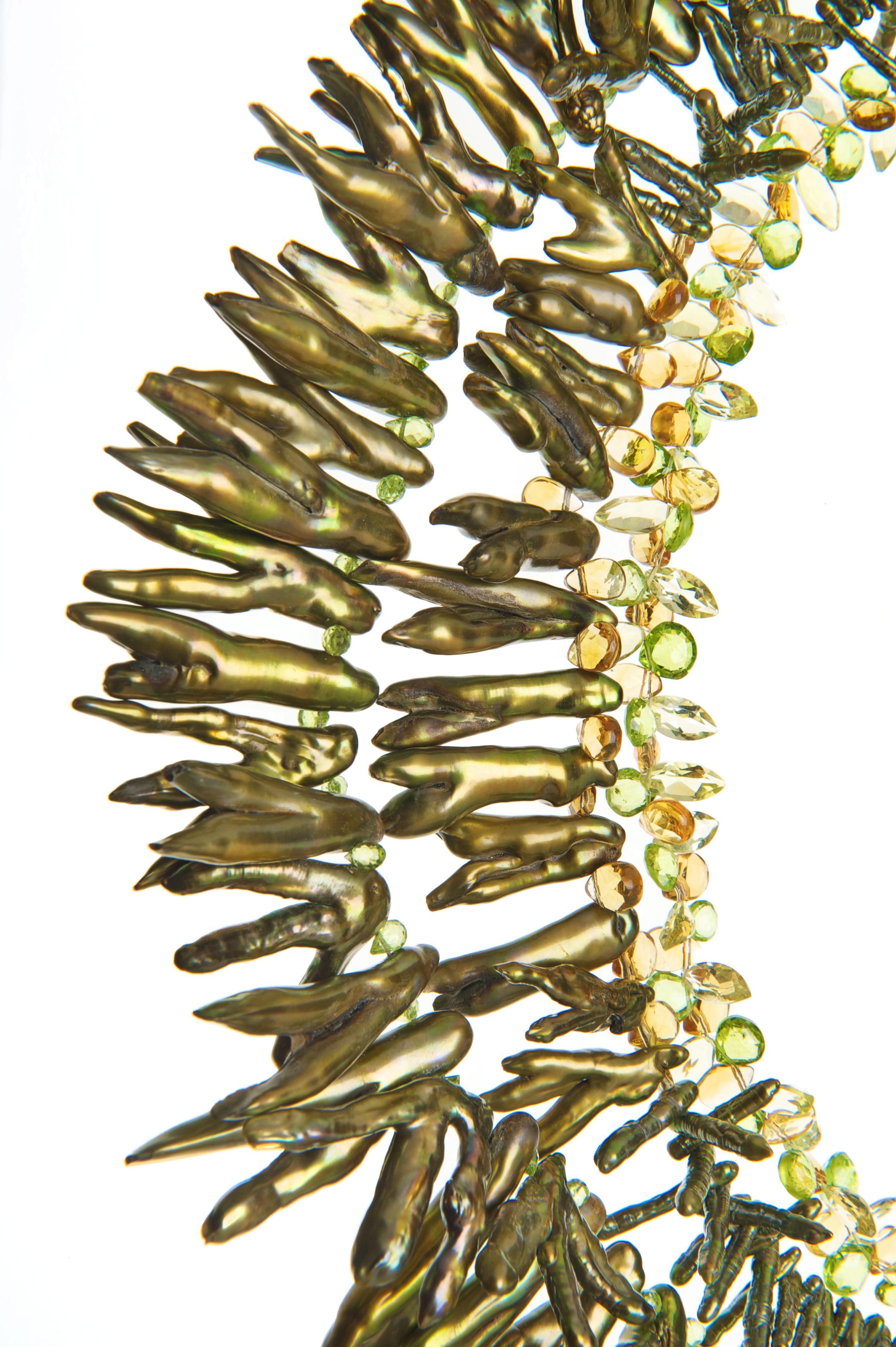 Deborah Liebman Golden Green Pearl Necklace in Sterling Silver In New Condition For Sale In Kansas City, MO