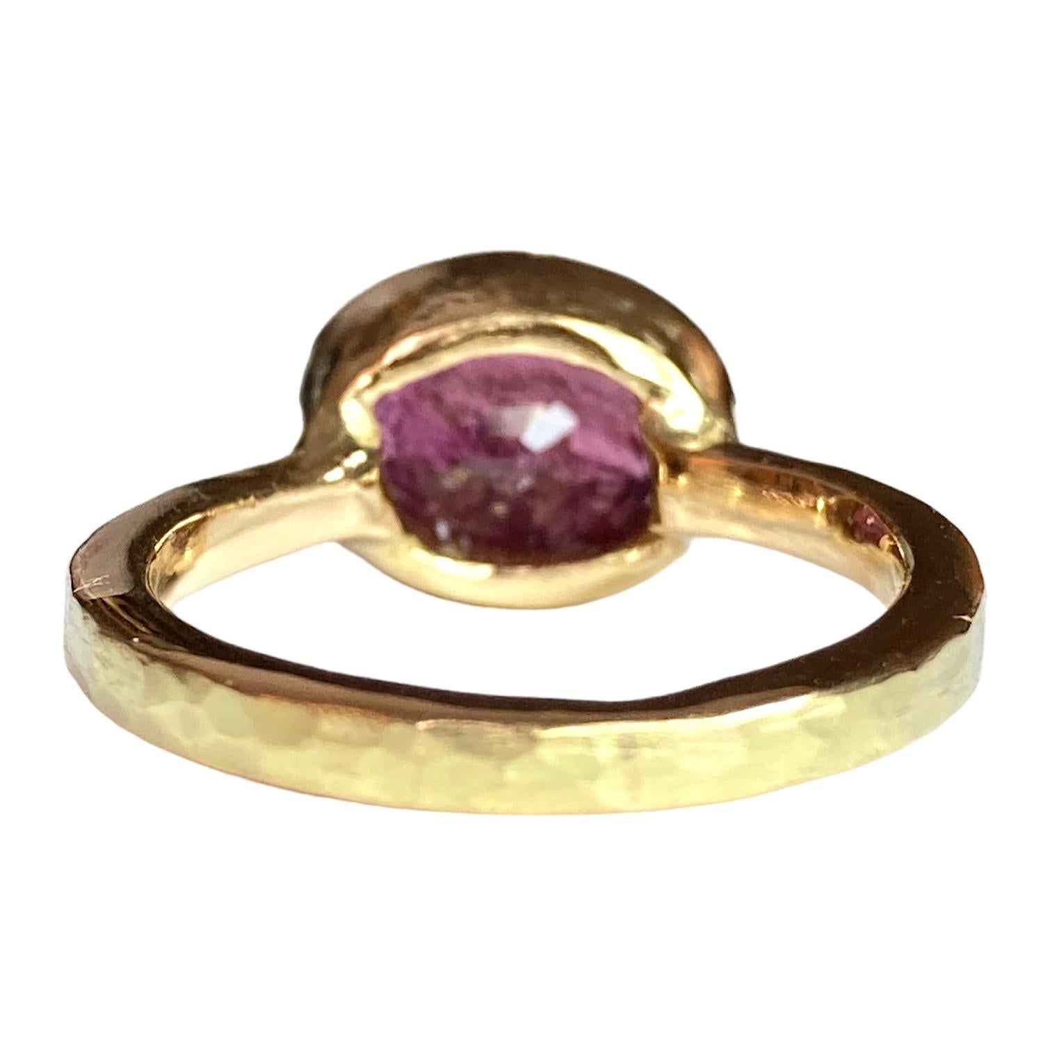 Deborah Murdoch 18 Karat Yellow Gold Oval 2.82 Carat Pink Sapphire Ring For Sale 5