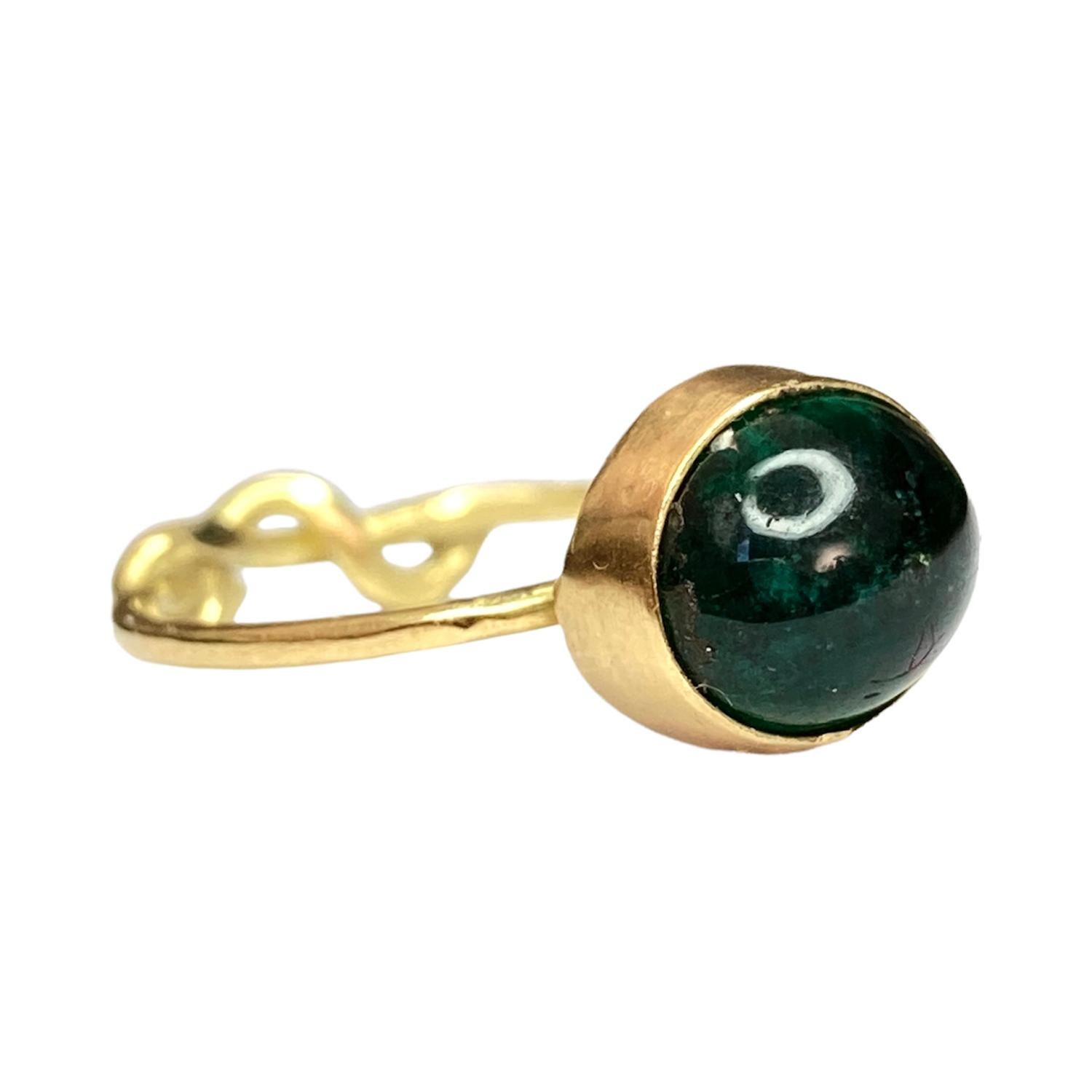 Deborah Murdoch 18 Karat Yellow Gold Oval Green Emerald Love Knot Ring For Sale 1