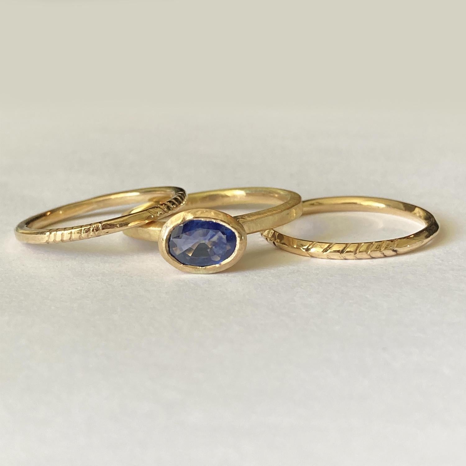 Women's or Men's Deborah Murdoch 18 Karat Yellow Gold Twine Ring For Sale