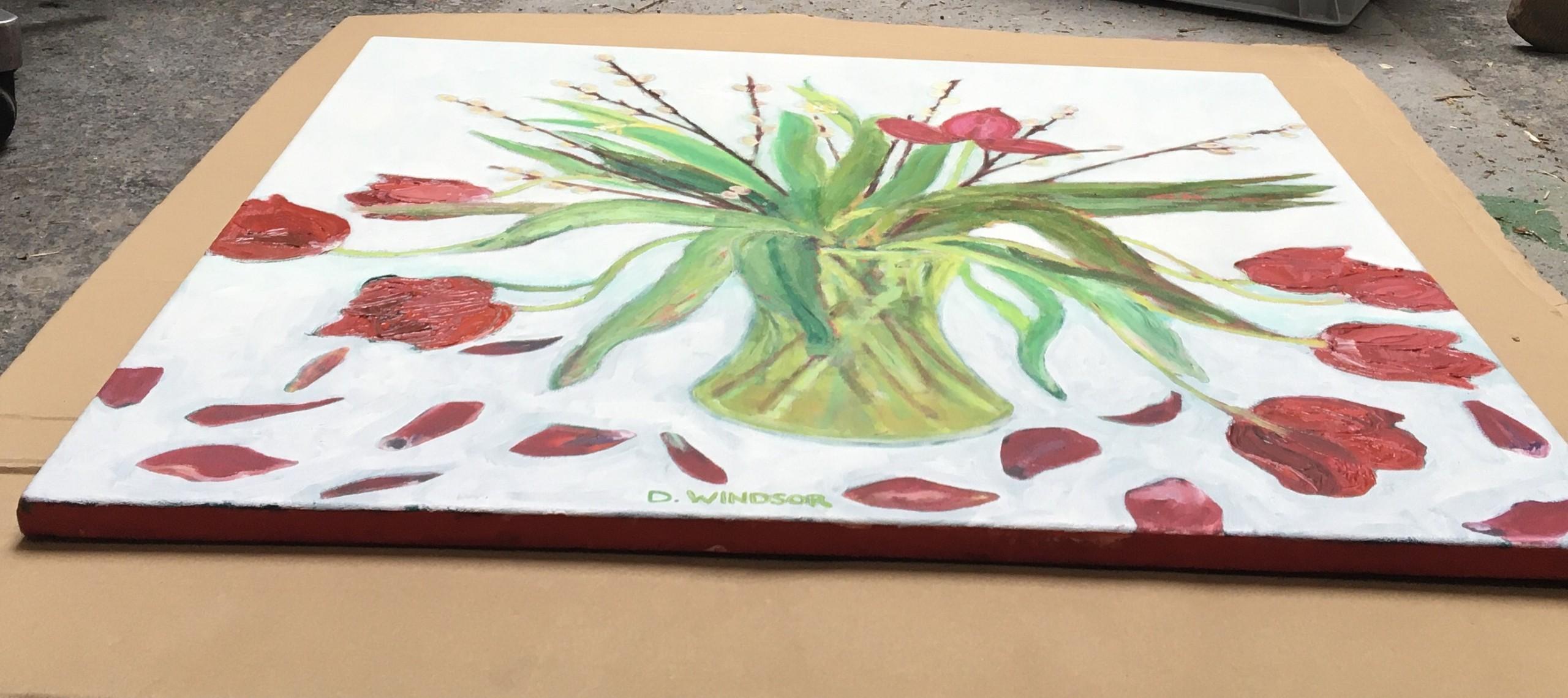 Fallende Blütenblätter – Painting von Deborah Windsor