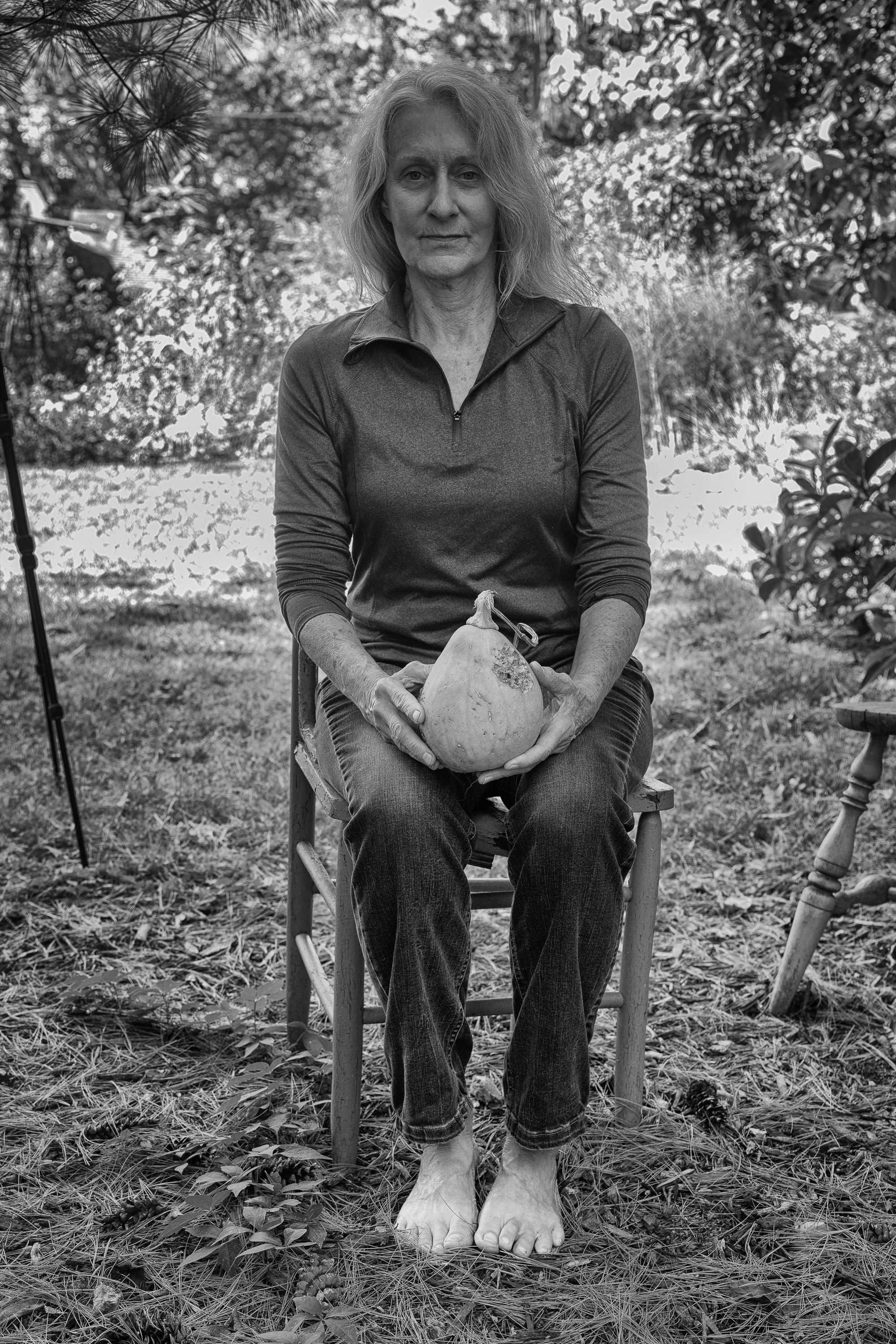 Debra Keithly Portrait Photograph - In Conversation (40% OFF LIST PRICE)