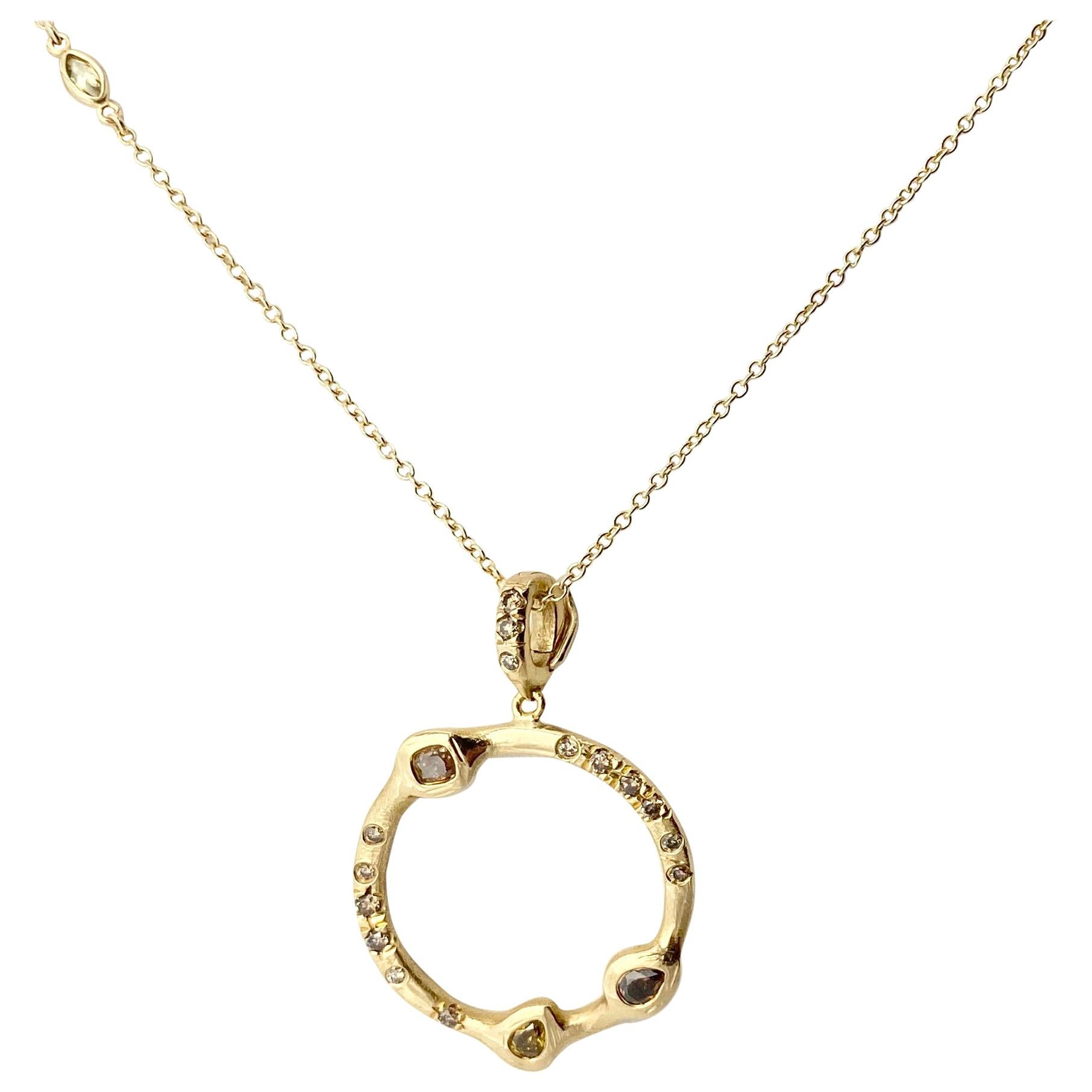 Debra Navarro Diamond and 18 Karat Gold Circle Pendant Necklace Eternity Round For Sale