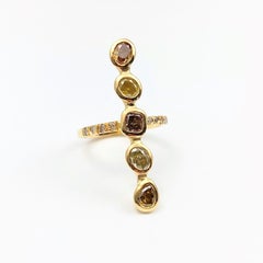 Debra Navarro Colored Diamond and 18 Karat Yellow Gold Band Cocktail Ring