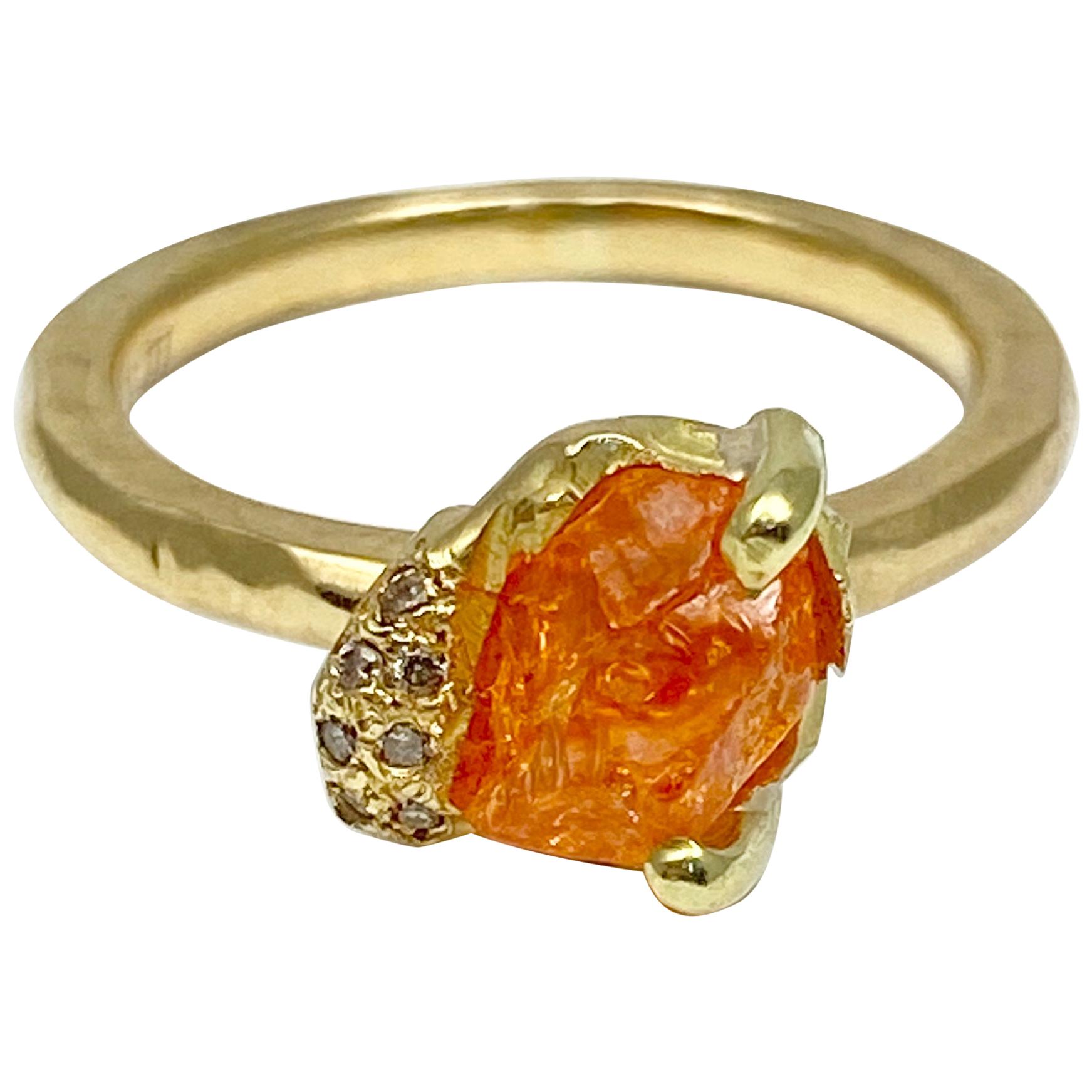Debra Navarro Orange Garnet and Diamond 18 Karat Yellow Gold Stack Band Ring For Sale