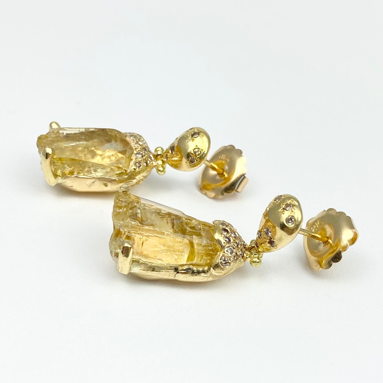Artisan Debra Navarro Yellow Scapolite and Diamond 18 Karat Gold Dangle Drop Earrings  For Sale