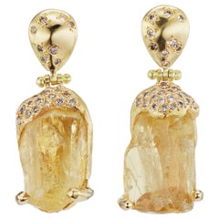 Debra Navarro Yellow Scapolite and Diamond 18 Karat Gold Dangle Drop Earrings