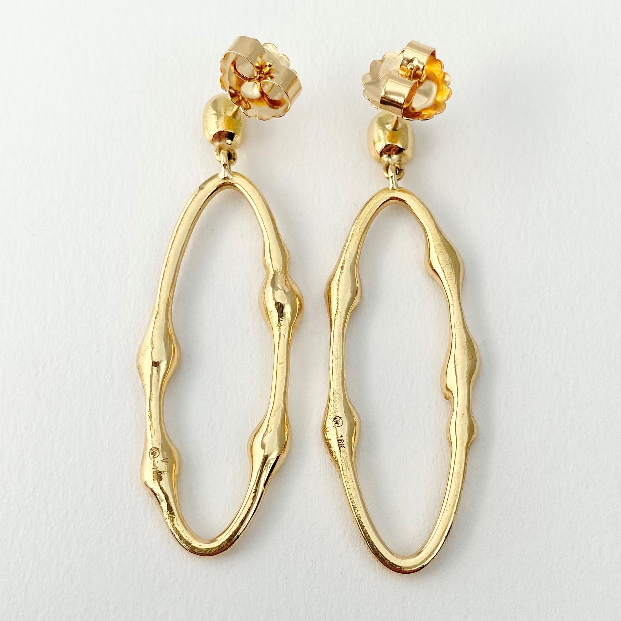 Debra Navarro Diamond and 18 Karat Yellow Gold Open Oval Large Dangle Earrings In New Condition For Sale In Wichita, KS