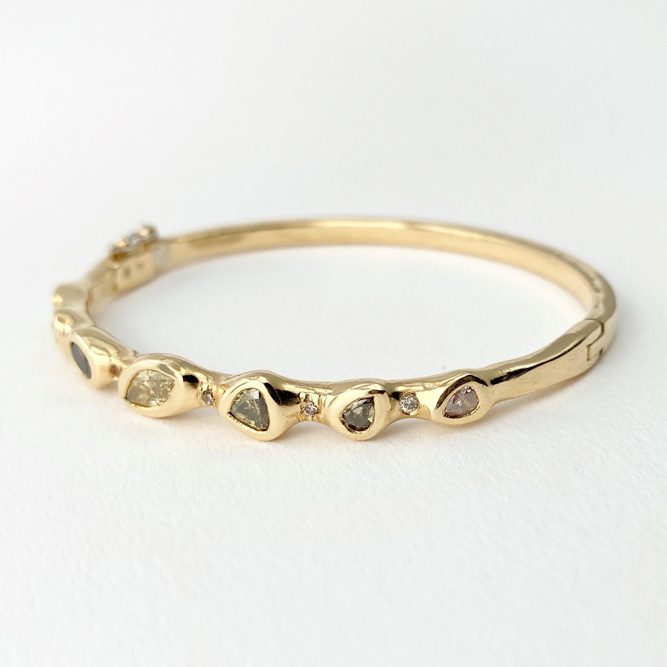 Artisan Debra Navarro Diamond and 18 Karat Yellow Gold Bangle Bracelet Hinged Bezel Set For Sale