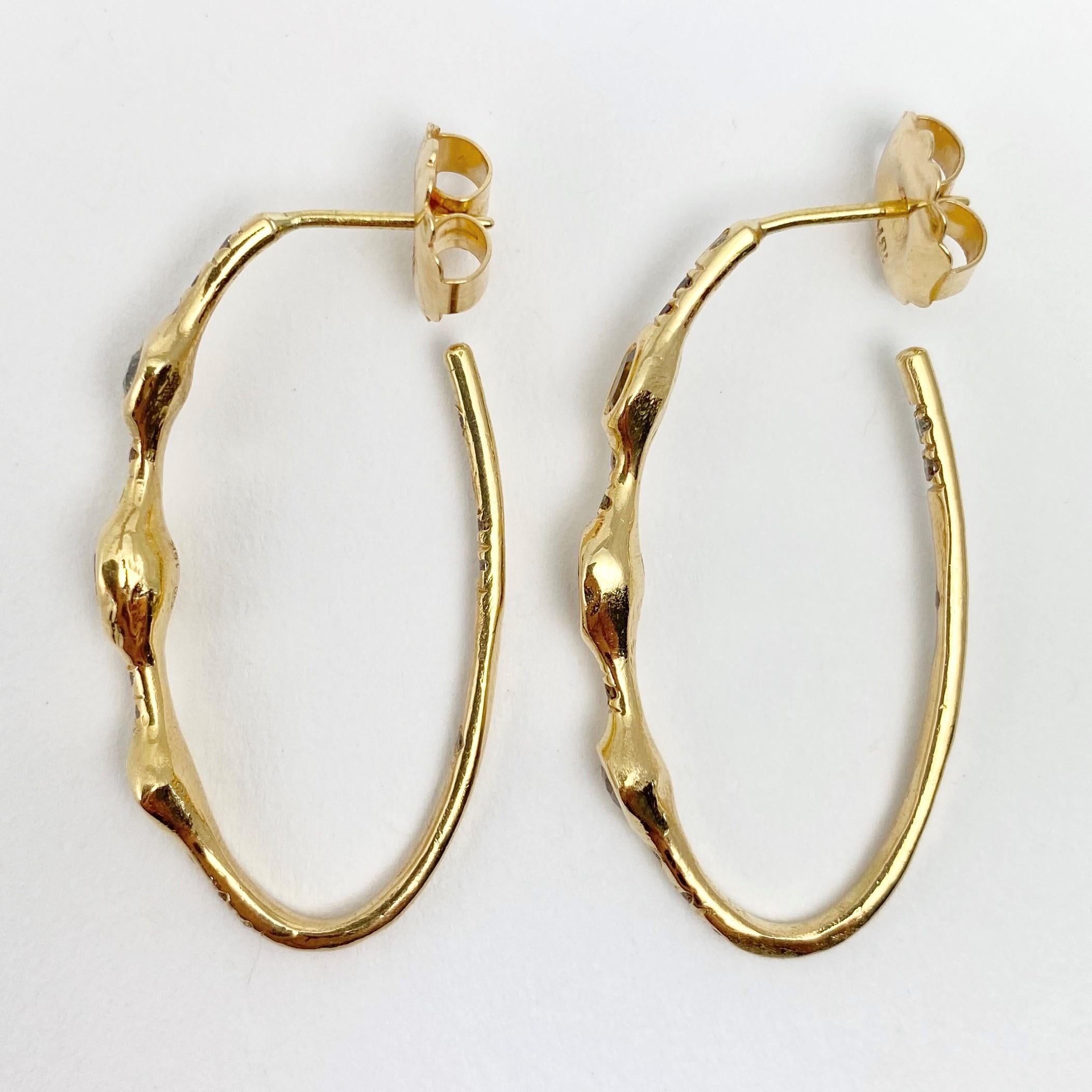 Women's or Men's Debra Navarro Diamond and 18 Karat Yellow Open Stud Hoop Earrings 1.62 Carats For Sale