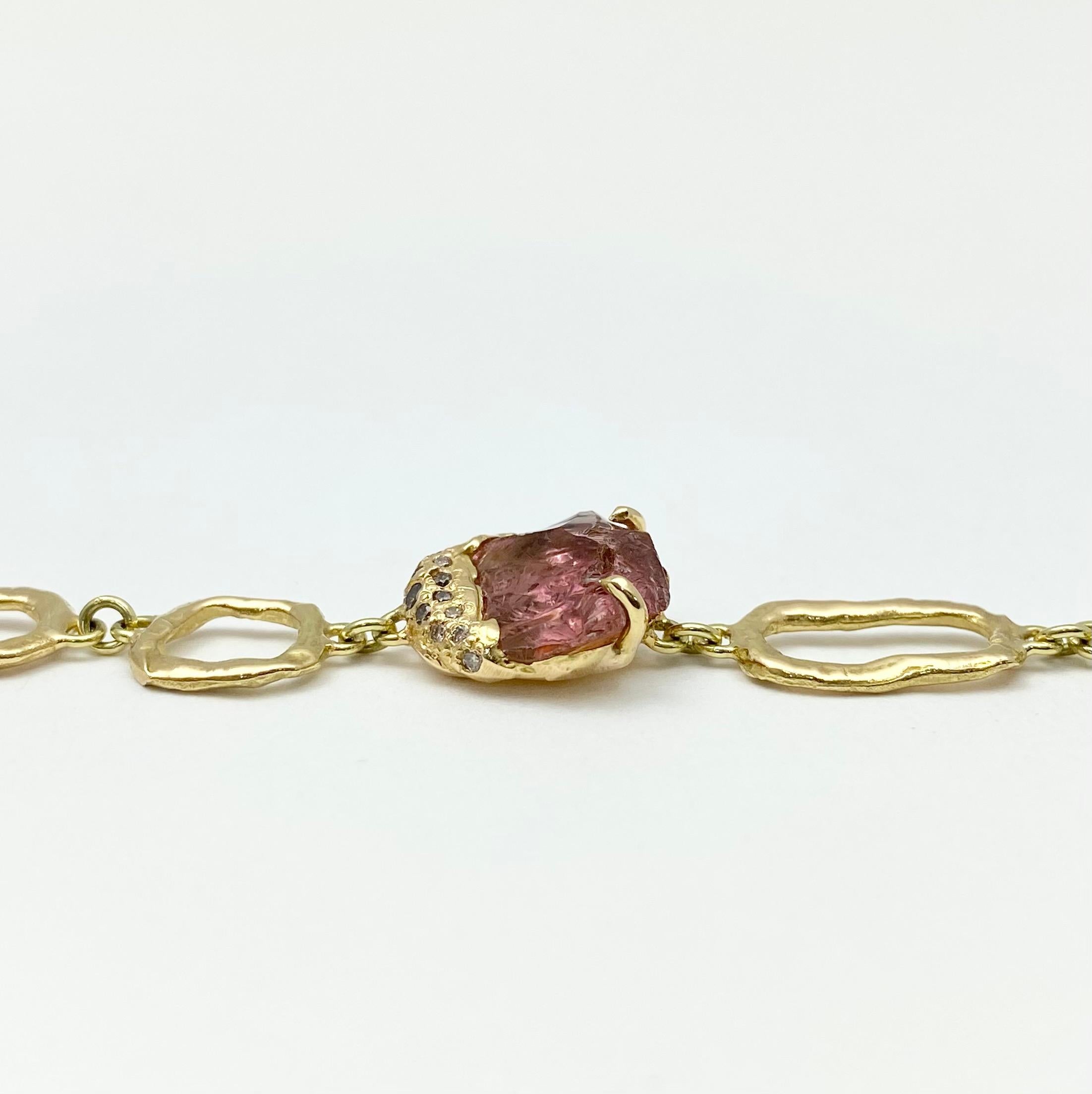 Debra Navarro Pink Tourmaline and Diamond 18 Karat Yellow Gold Link Bracelet In New Condition For Sale In Wichita, KS