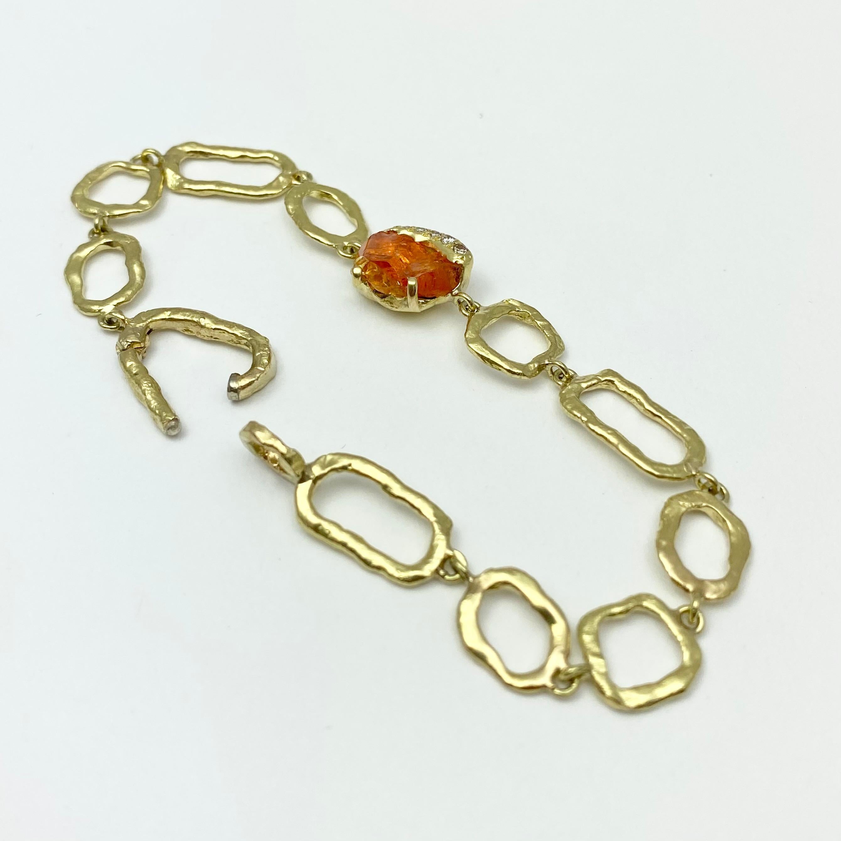 Artisan Debra Navarro Orange Garnet and Diamond 18 Karat Yellow Gold Link Bracelet For Sale