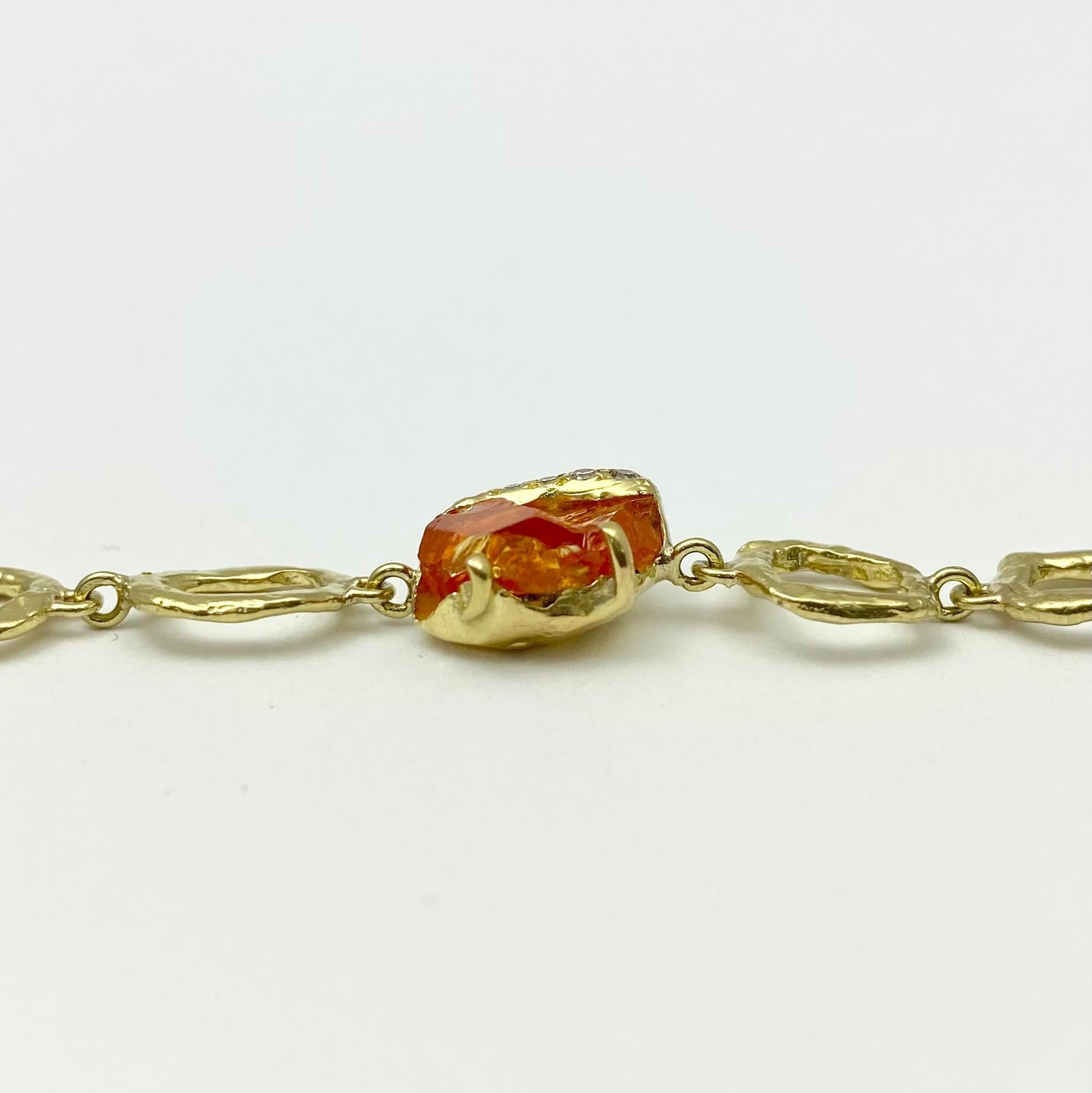 Debra Navarro Orange Garnet and Diamond 18 Karat Yellow Gold Link Bracelet In New Condition For Sale In Wichita, KS