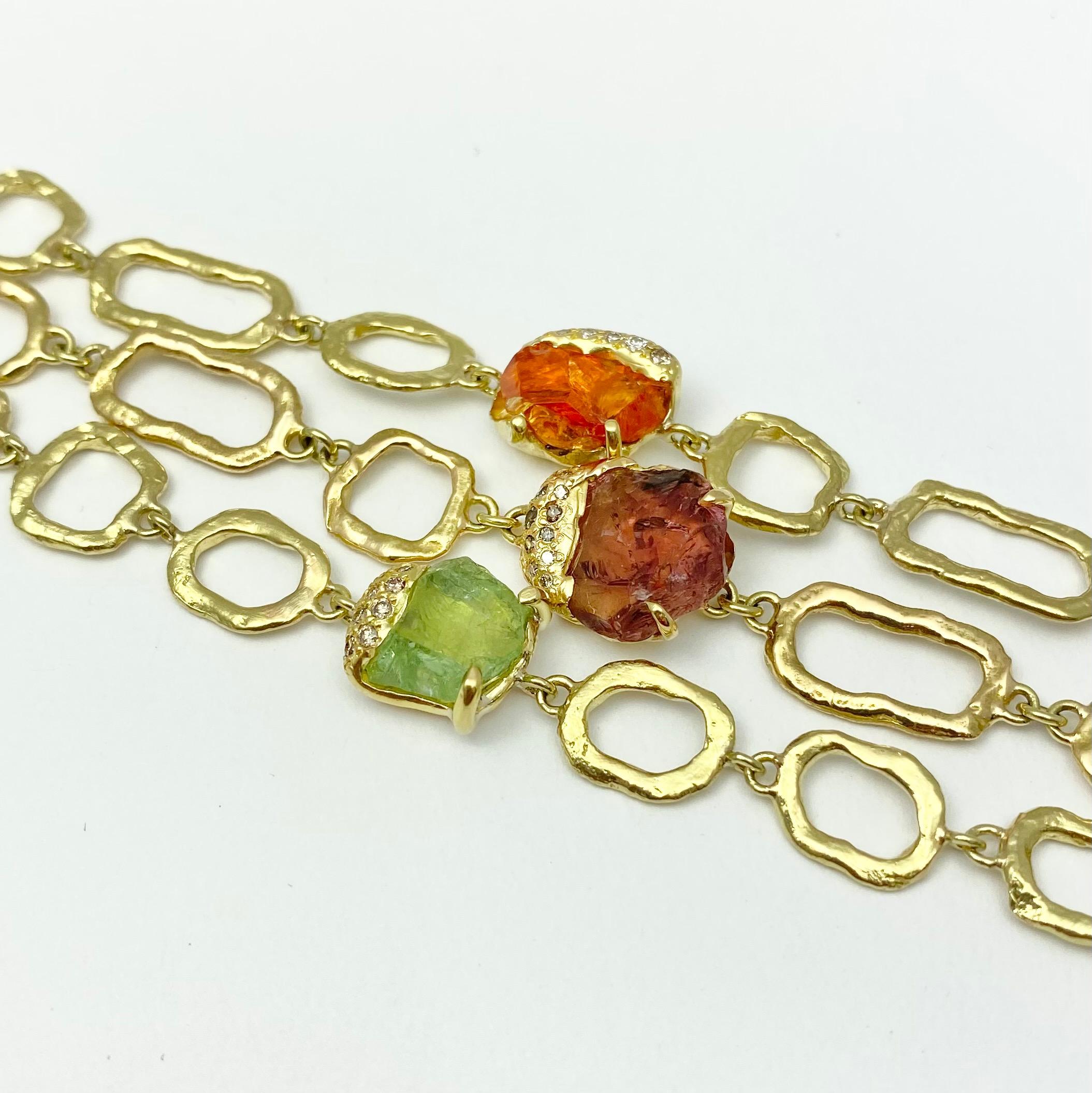 Women's or Men's Debra Navarro Orange Garnet and Diamond 18 Karat Yellow Gold Link Bracelet For Sale