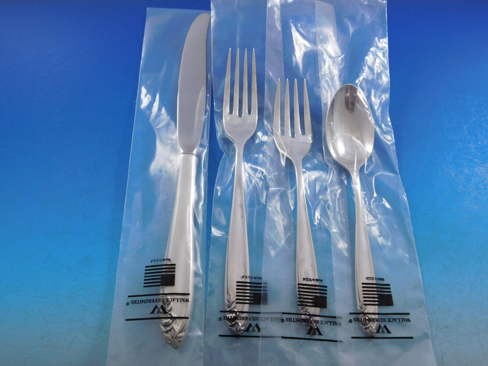 Unused Debutante by Wallace sterling silver Flatware set - 113 Pieces. This set includes:
 
12 Knives, 9 5/8