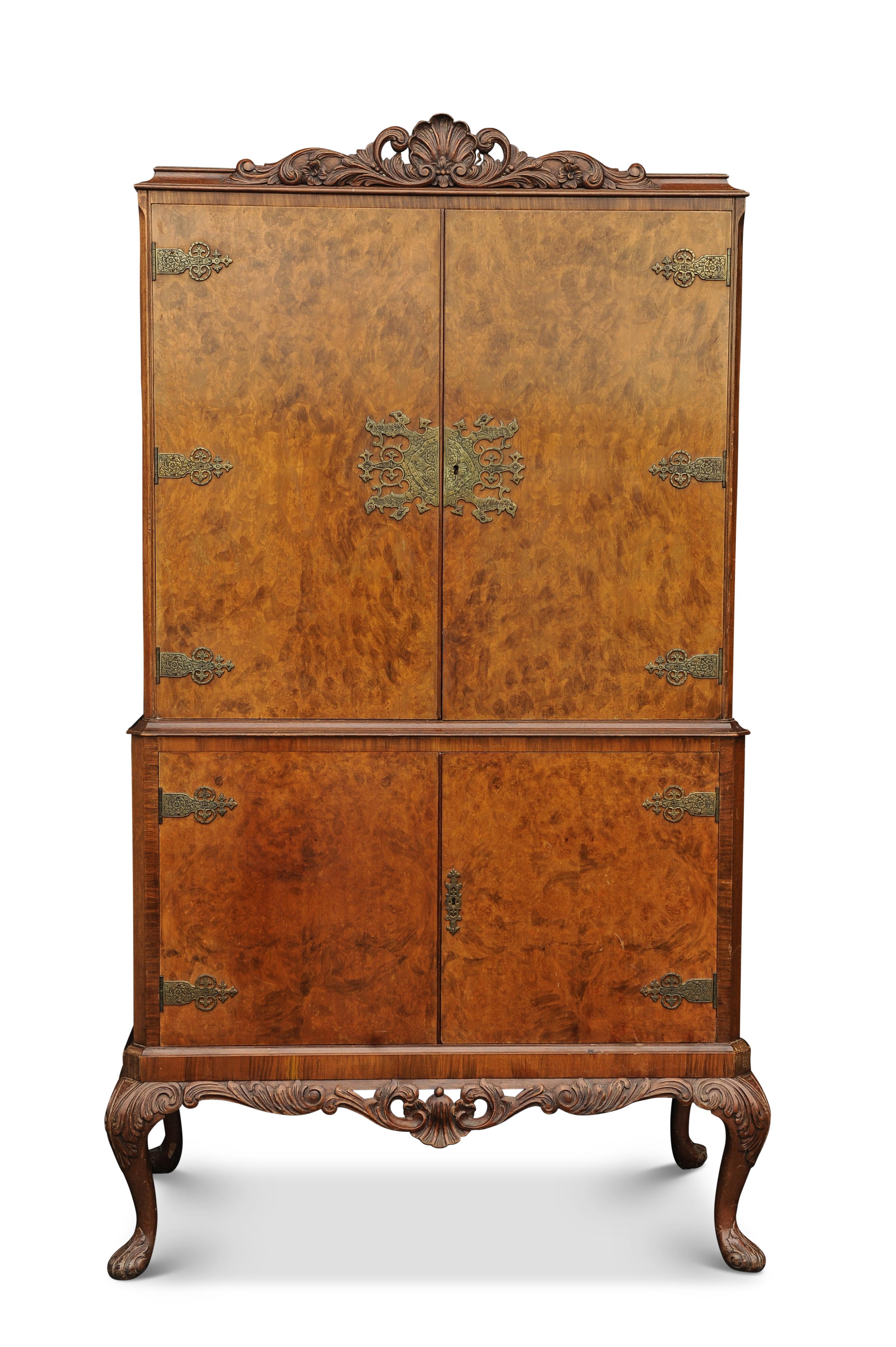 Britannique Bar Art Déco anglais des années 1930 Epstein Burr Walnut Handcrafted en vente