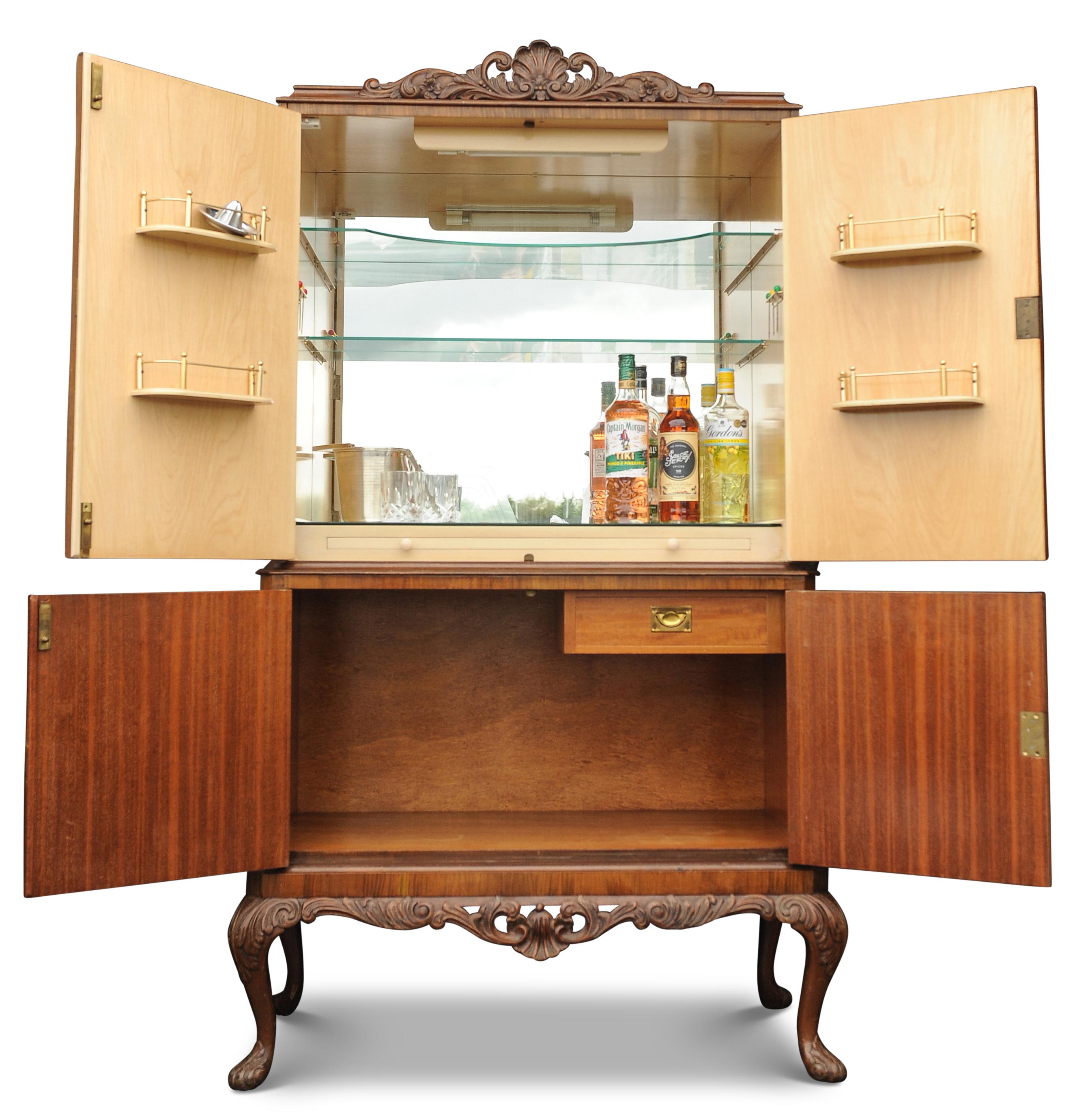 20ième siècle Bar Art Déco anglais des années 1930 Epstein Burr Walnut Handcrafted en vente