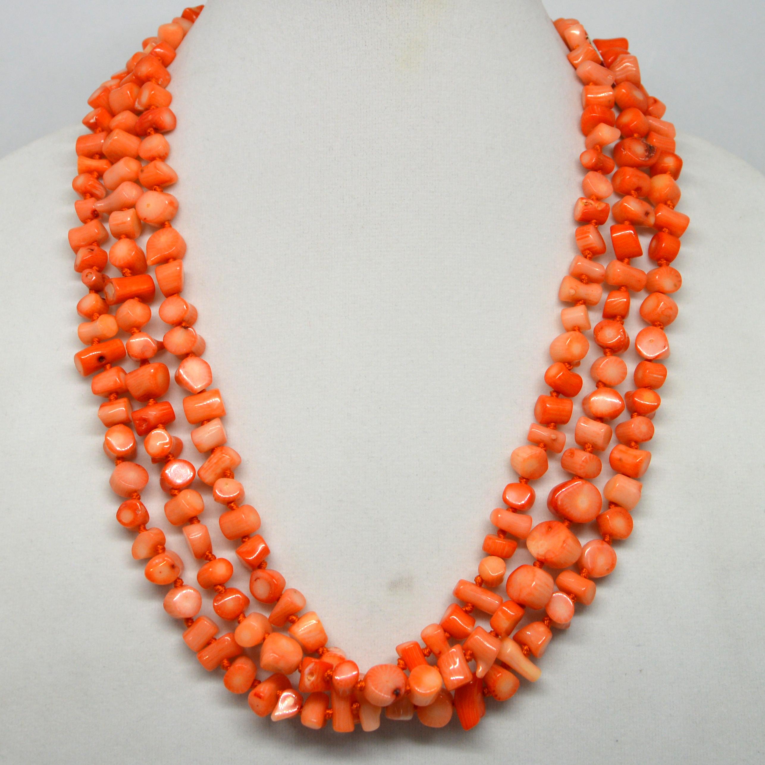 Modern Decadent Jewels Apricot Sea Bamboo Torsade Silver Necklace For Sale