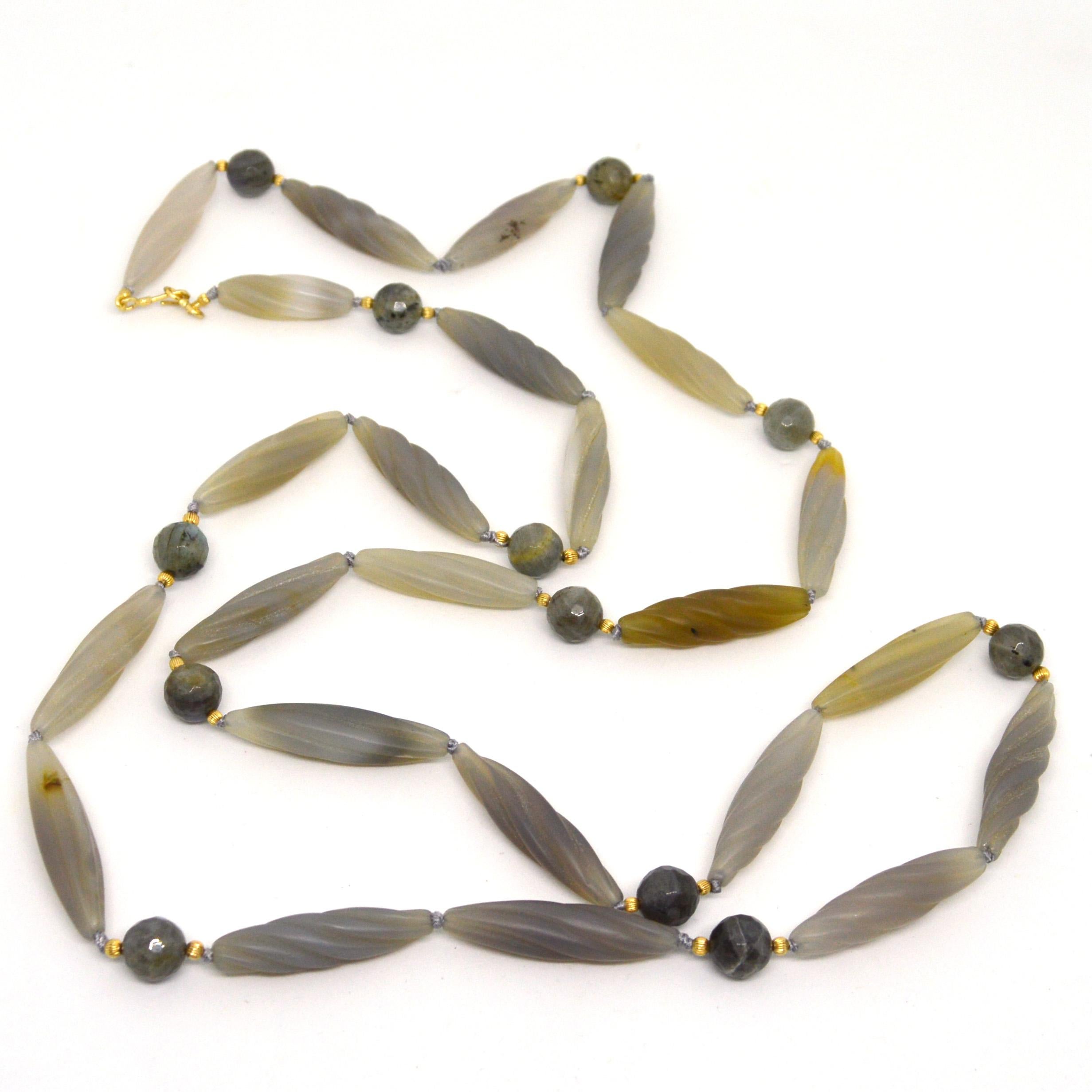 Decadent Jewels Carved Grey Agate Labradorite Gold Filled long Necklace In New Condition For Sale In Sydney, AU