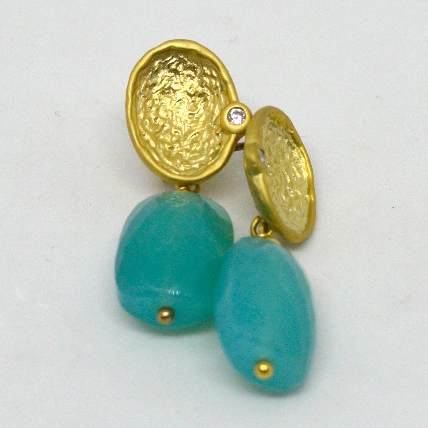 Decadent Jewels Chalcedony Faceted Gold Plated Brass Stud Earrings In New Condition For Sale In Sydney, AU